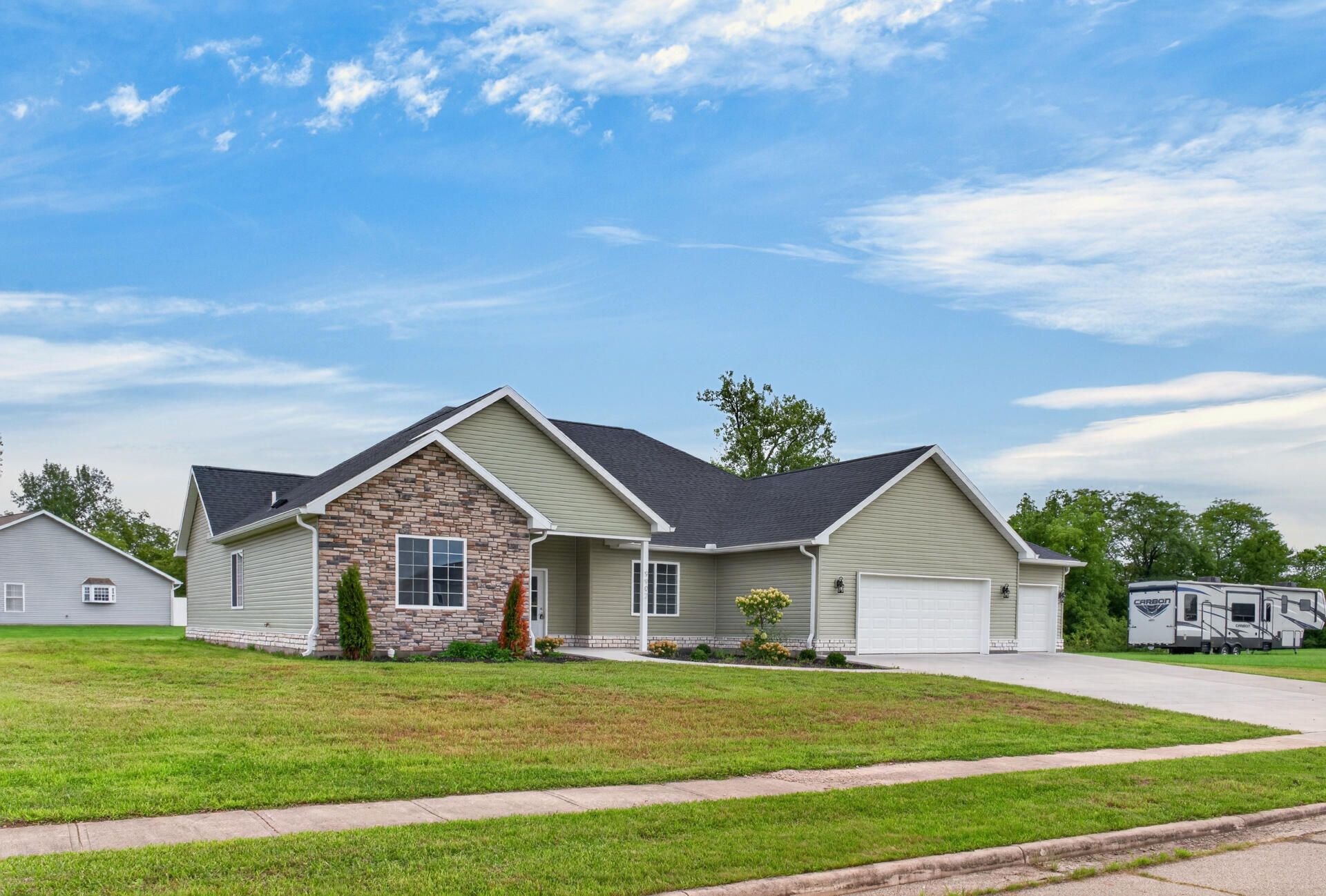 9907 Barnum, Piqua, Ohio 45356
