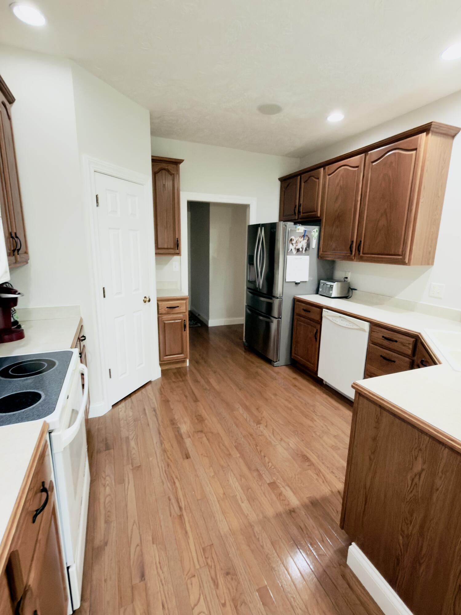 2550 Meadowpoint, Troy, Ohio 45373