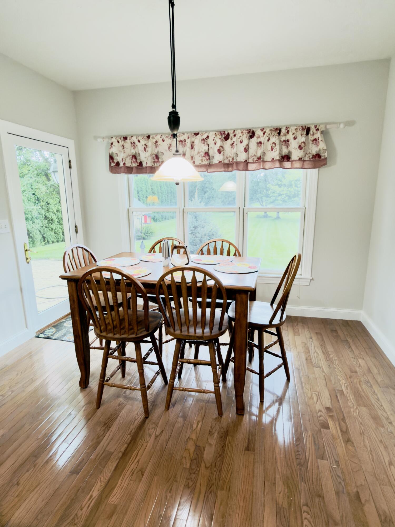 2550 Meadowpoint, Troy, Ohio 45373
