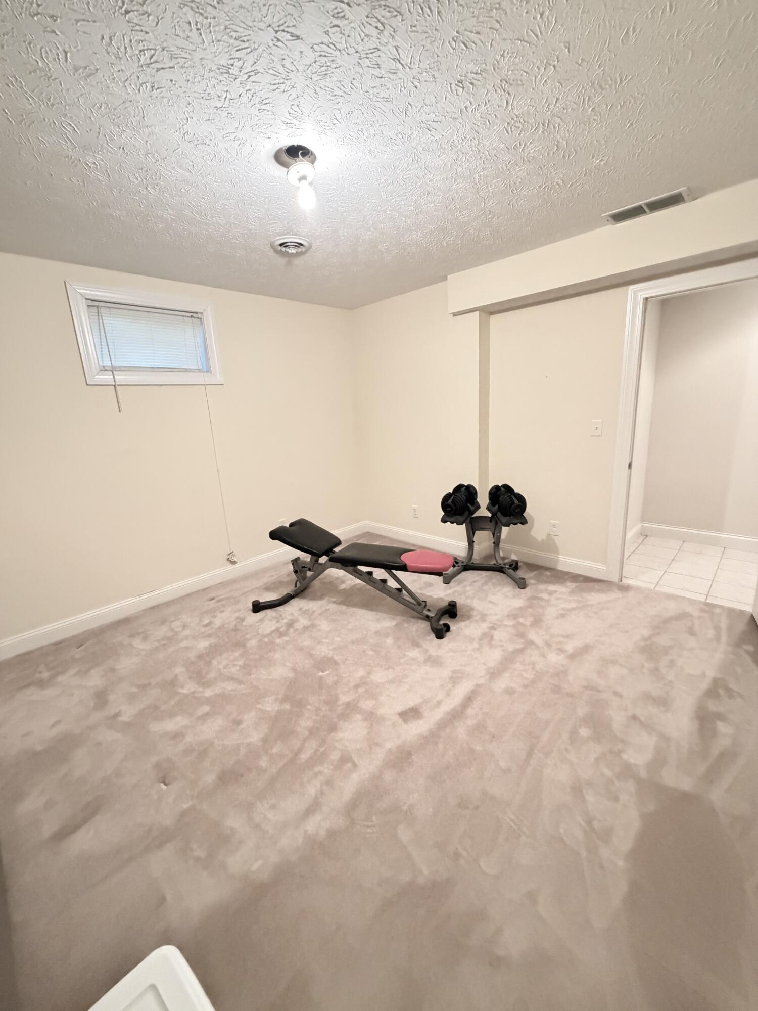 2550 Meadowpoint, Troy, Ohio 45373