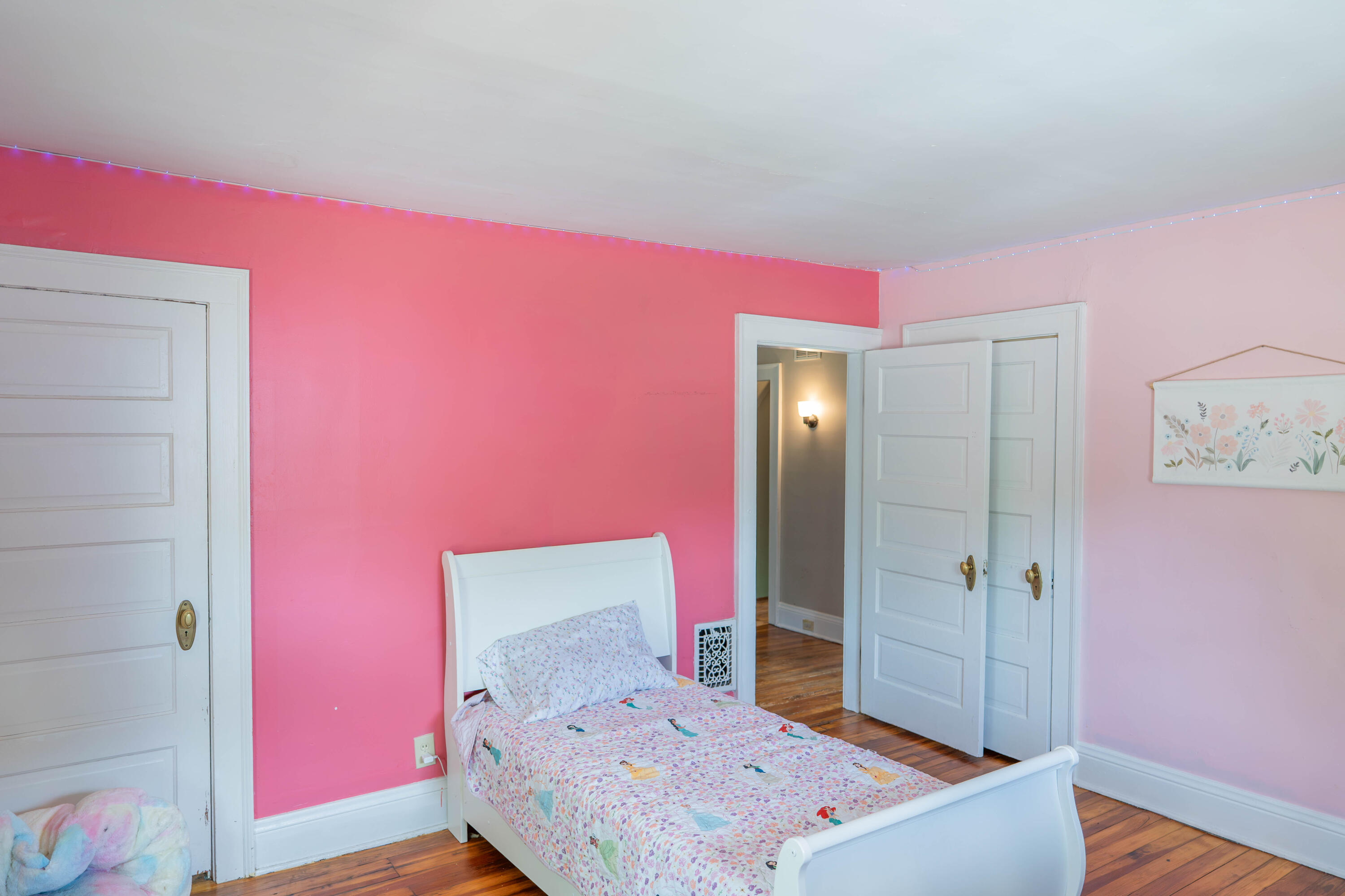 2201 Elmwood, Springfield, Ohio 45505