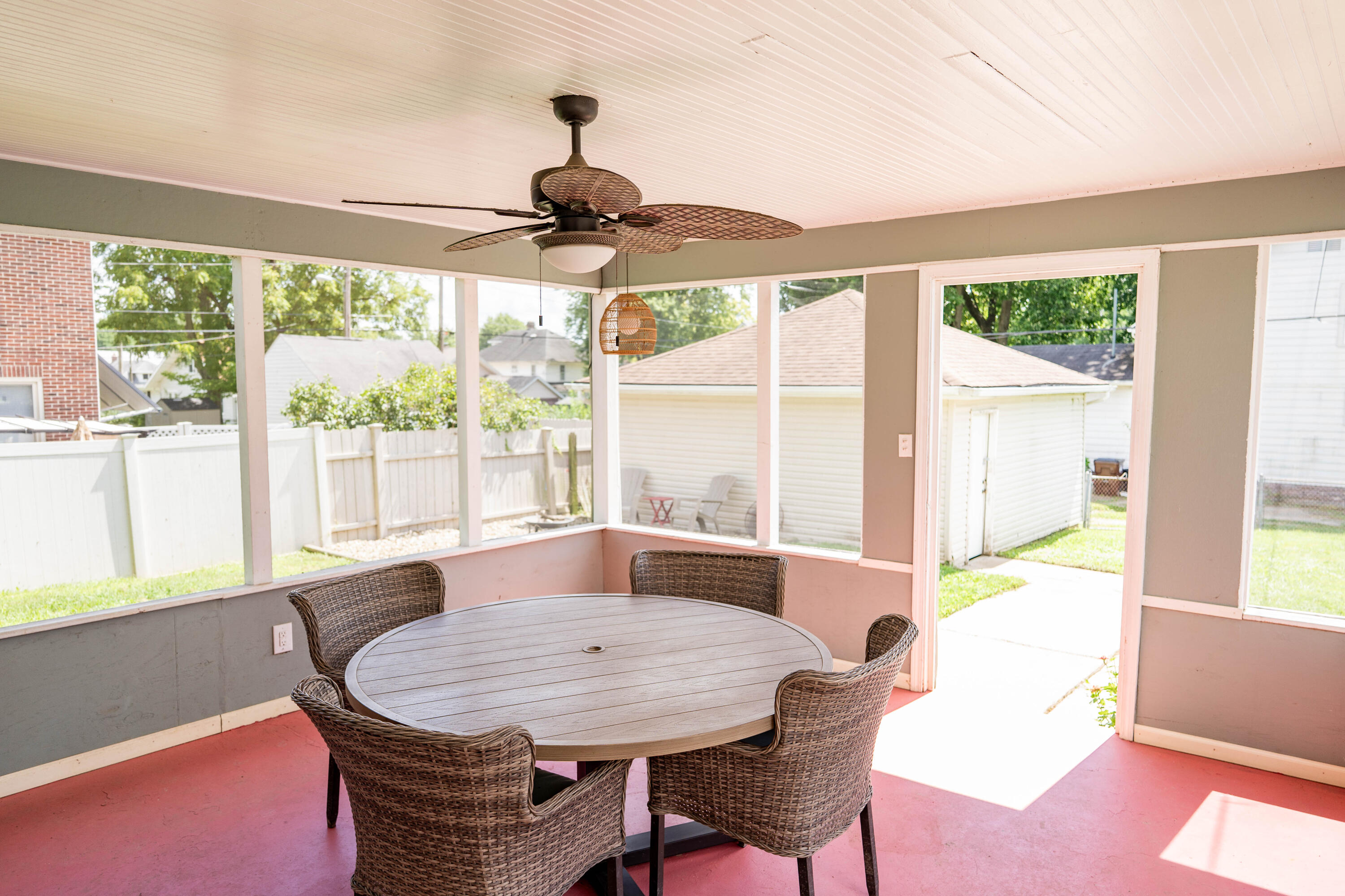 2201 Elmwood, Springfield, Ohio 45505