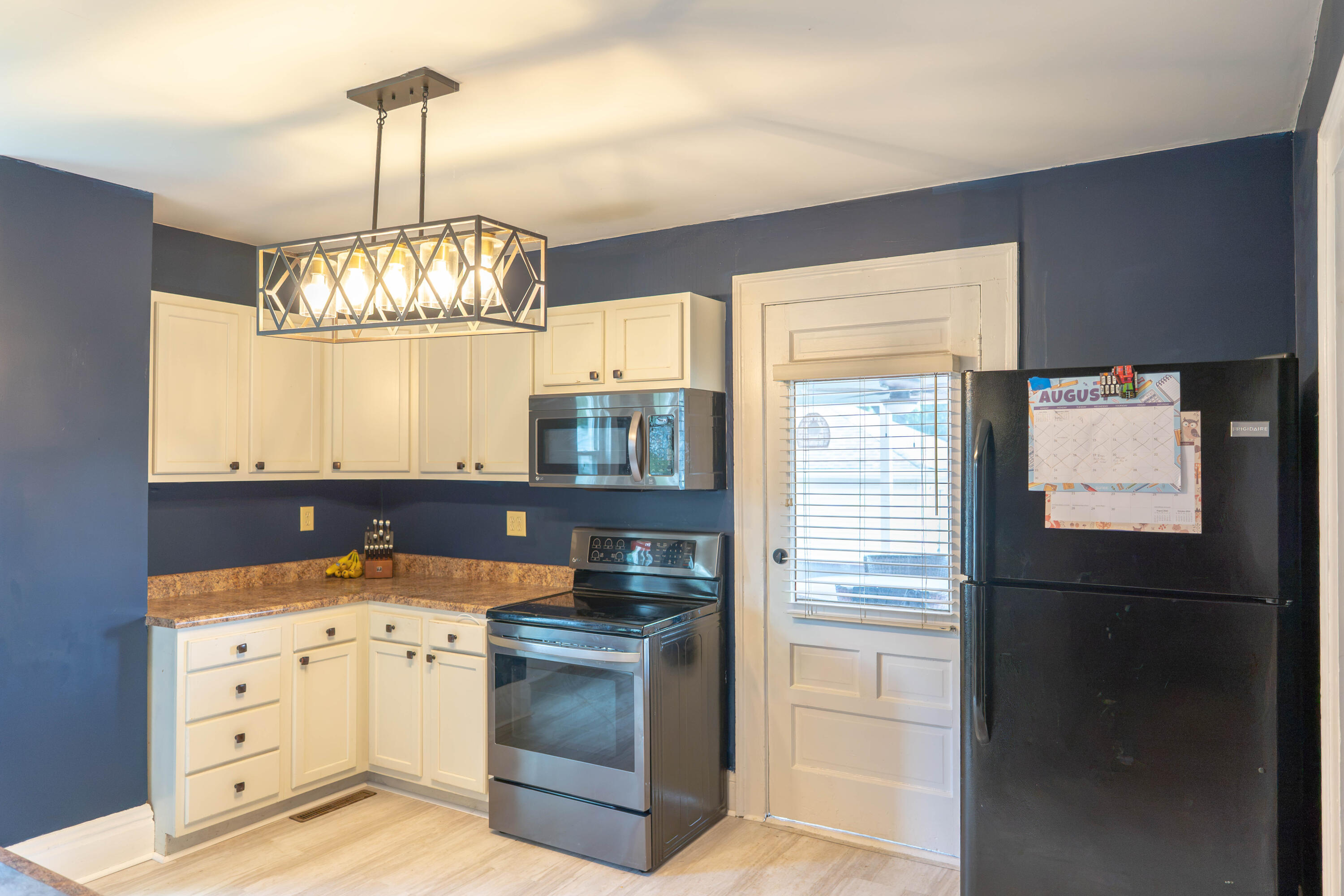 2201 Elmwood, Springfield, Ohio 45505