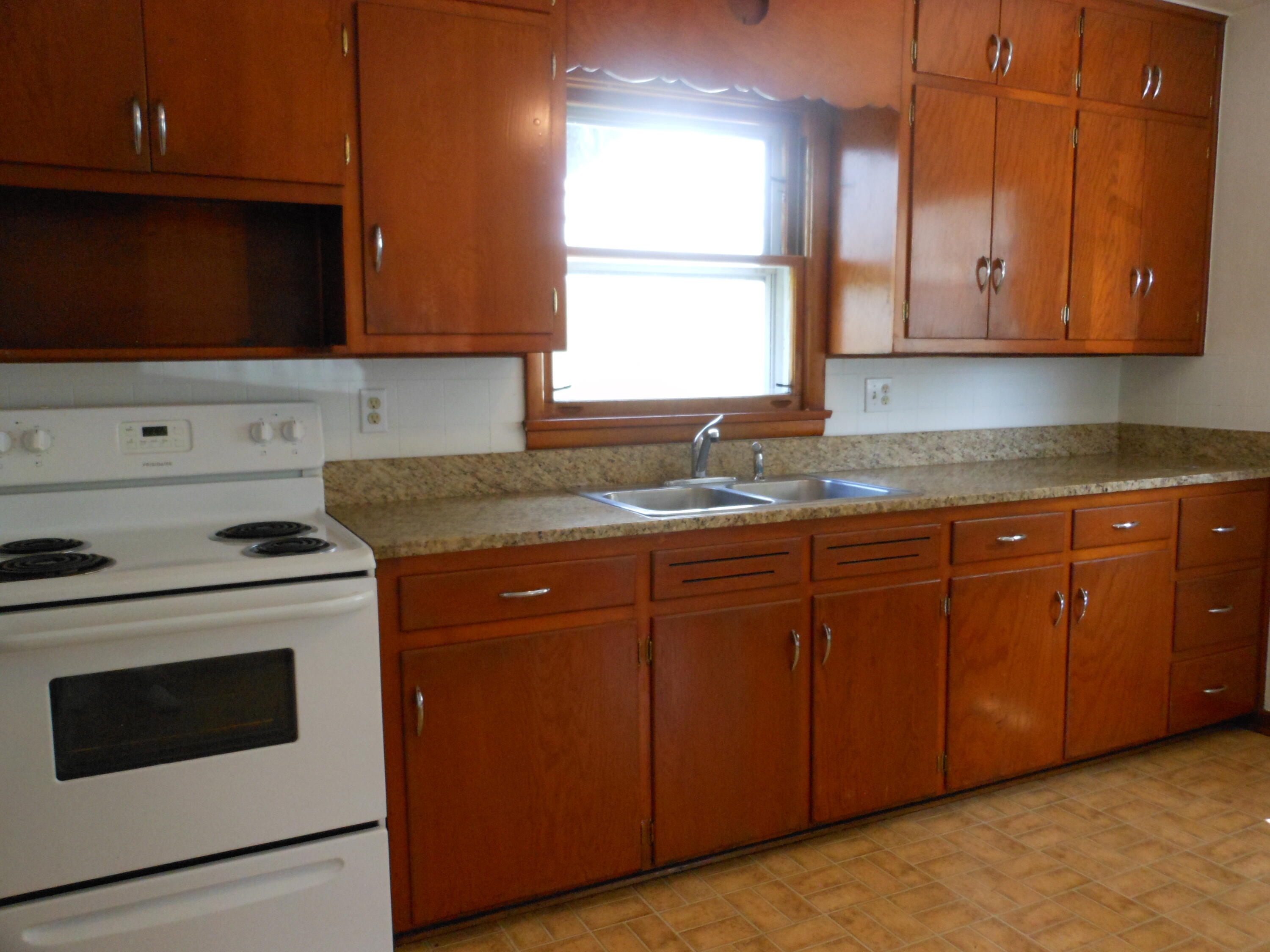 22 Plum, Phillipsburg, Ohio 45354