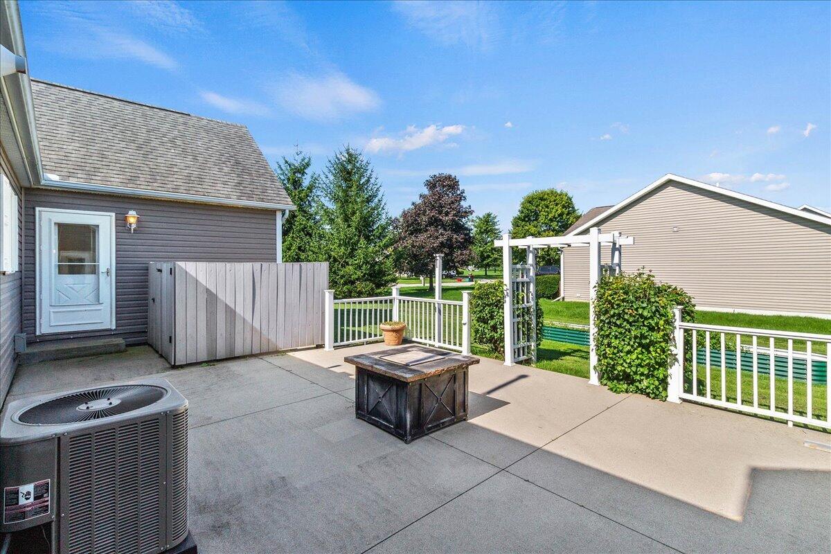 1309 Mohican, Wapakoneta, Ohio 45895