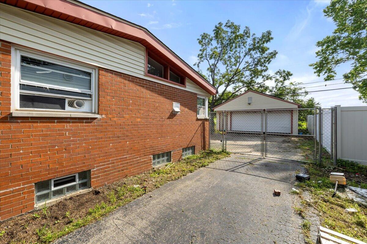3300 Braddock, Dayton, Ohio 45420