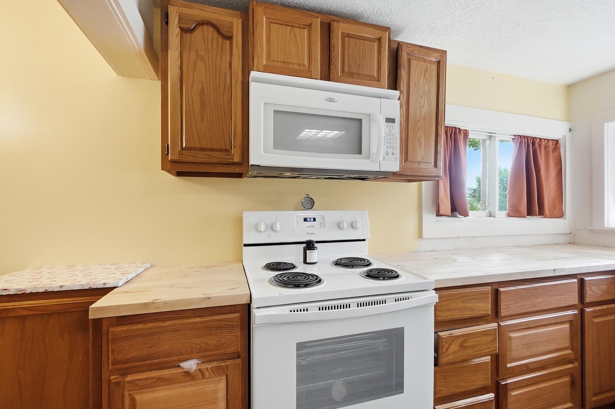 6736 Davisson, Mechanicsburg, Ohio 43044