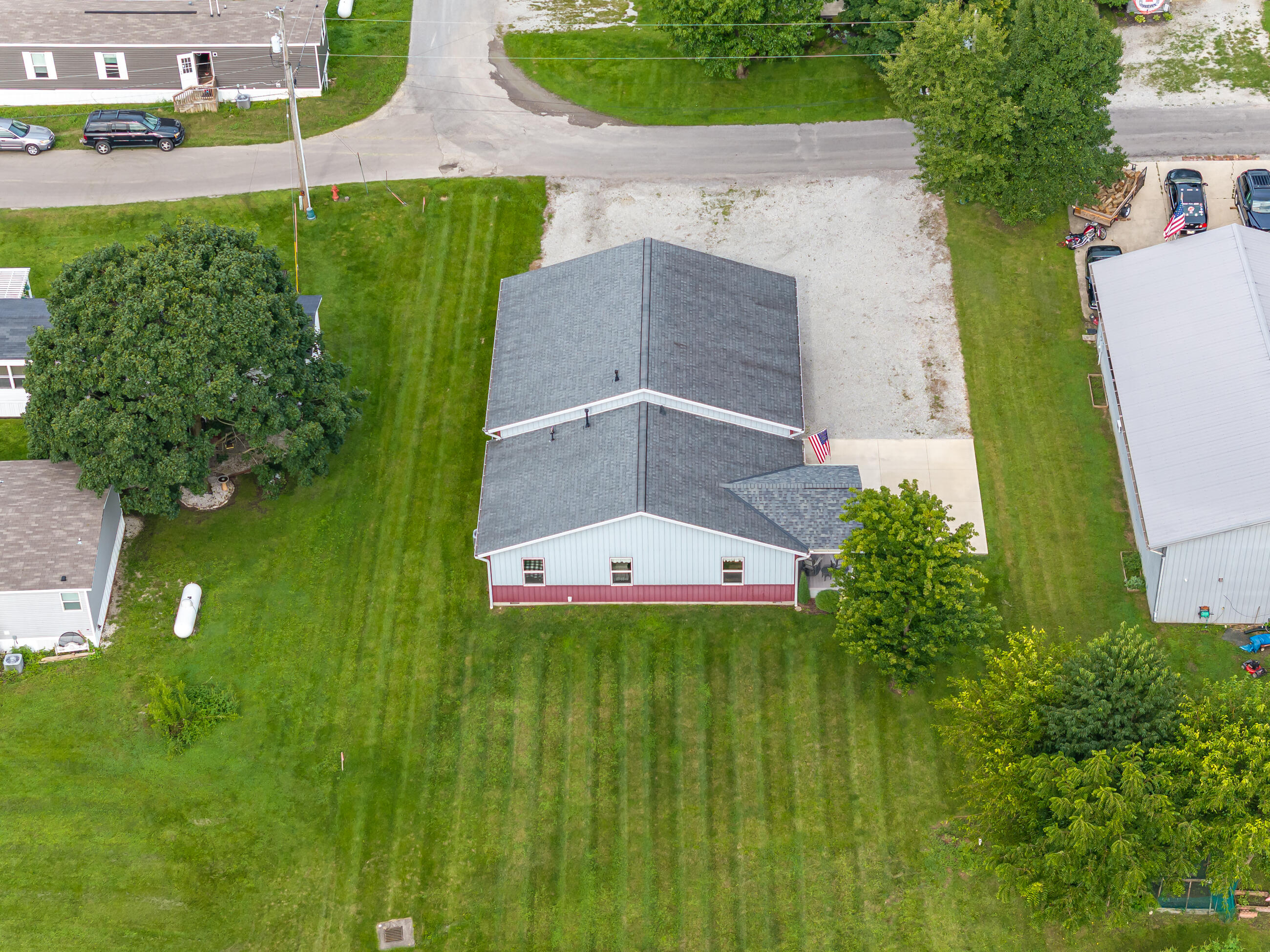 213 Lawn, Saint Paris, Ohio 43072