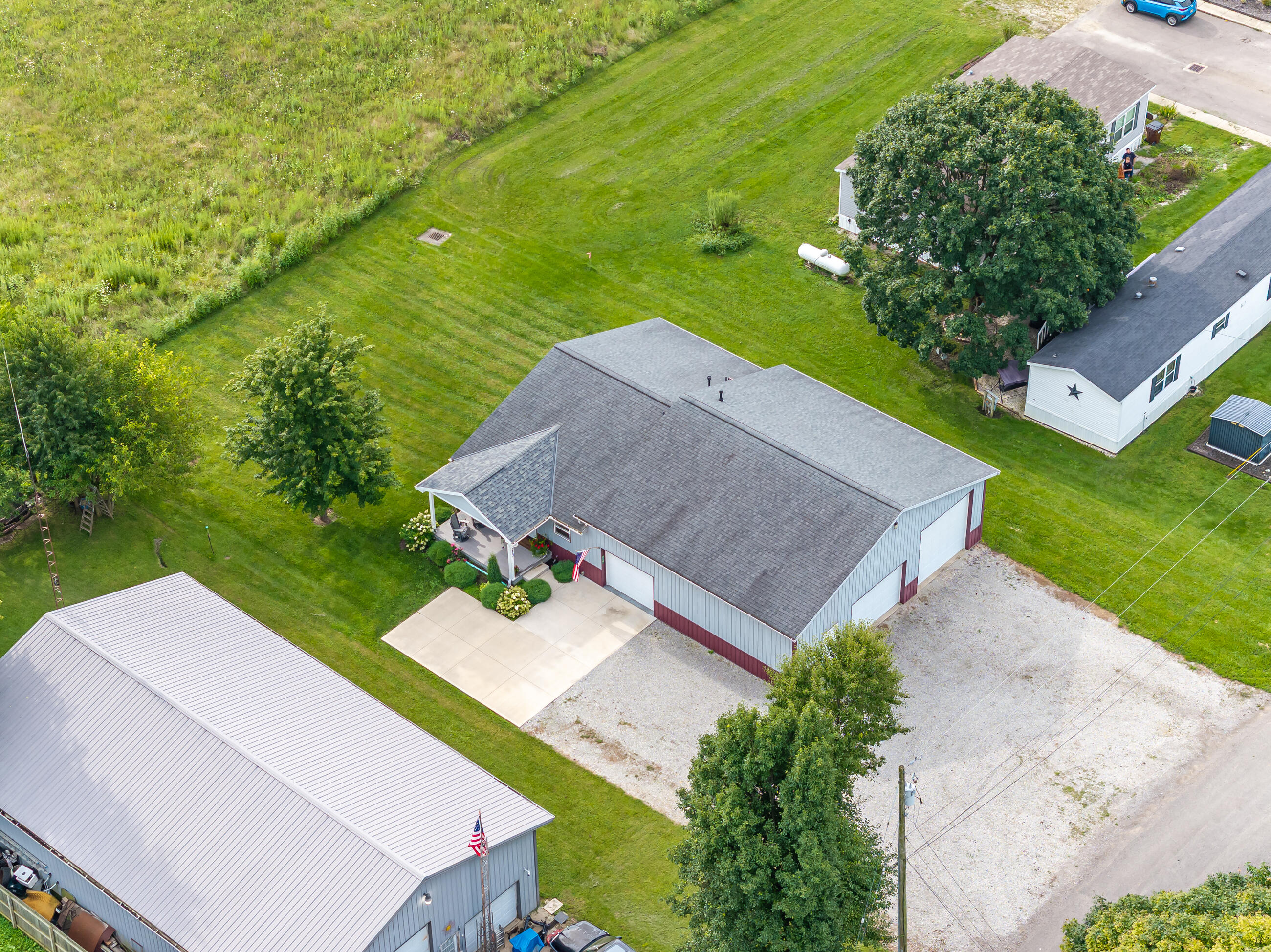 213 Lawn, Saint Paris, Ohio 43072