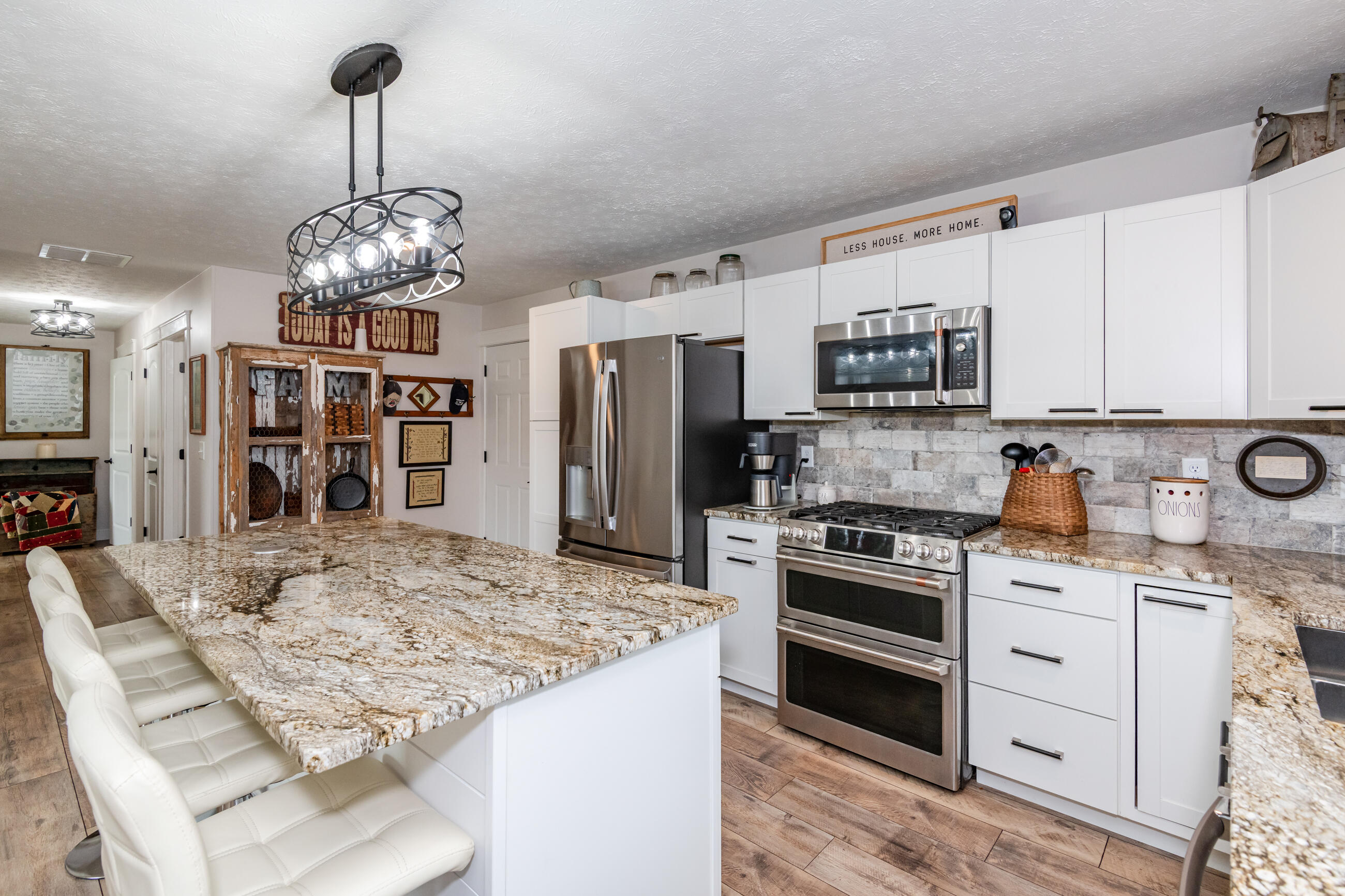 213 Lawn, Saint Paris, Ohio 43072