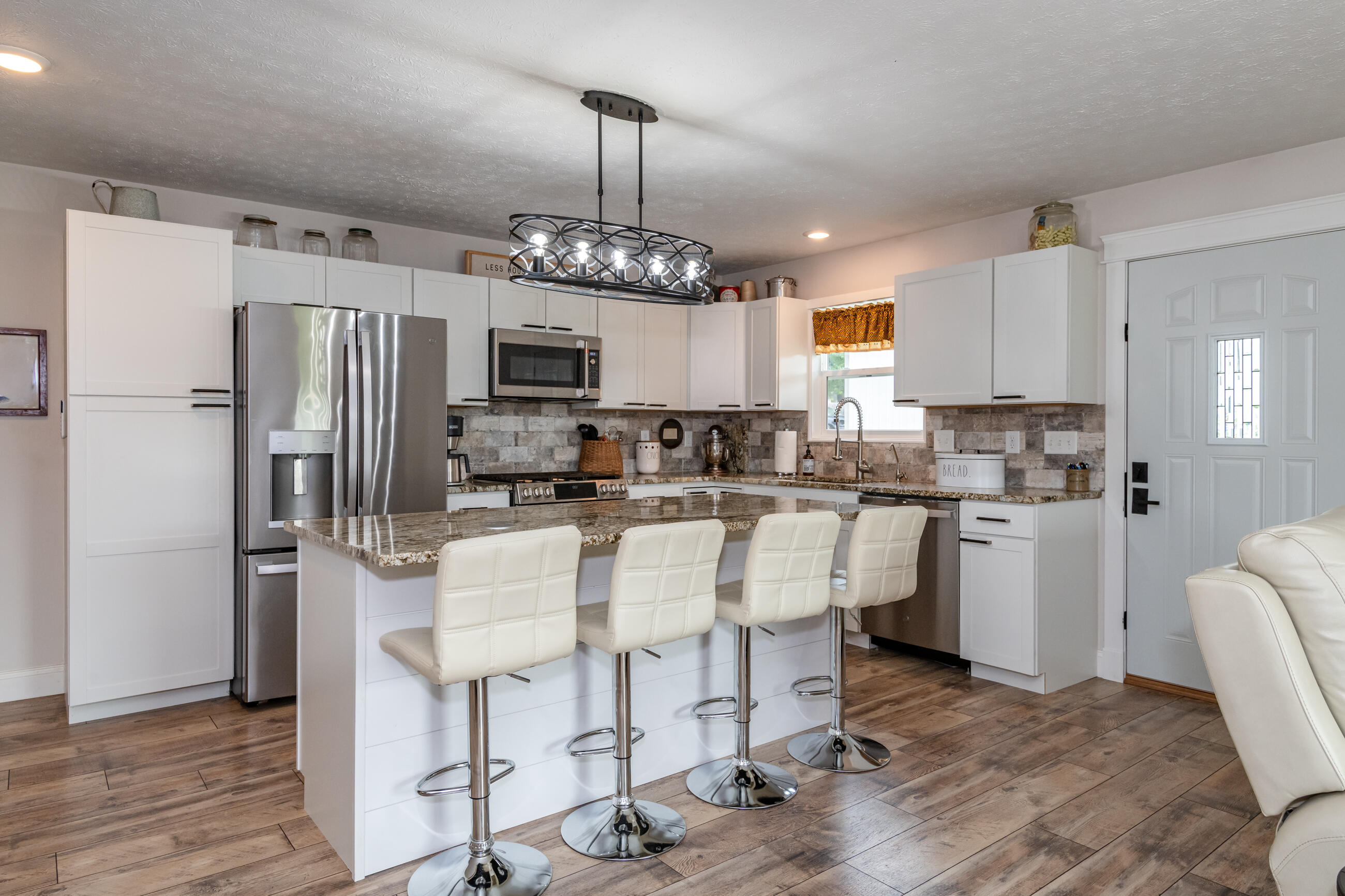 213 Lawn, Saint Paris, Ohio 43072