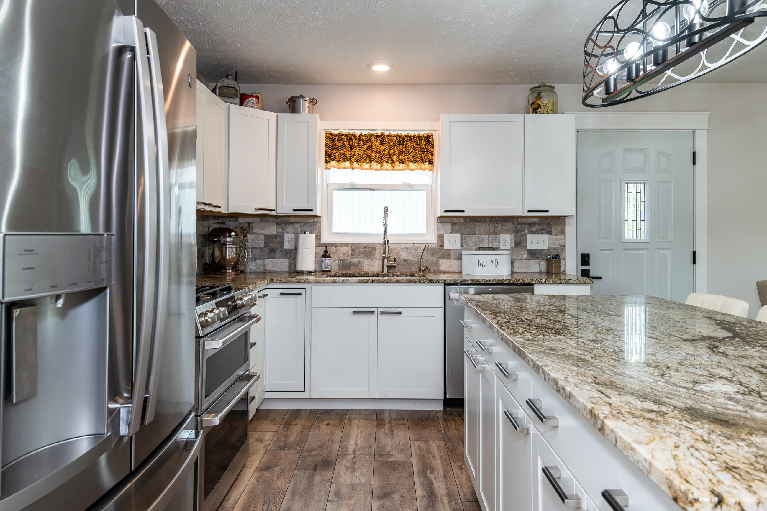 213 Lawn, Saint Paris, Ohio 43072