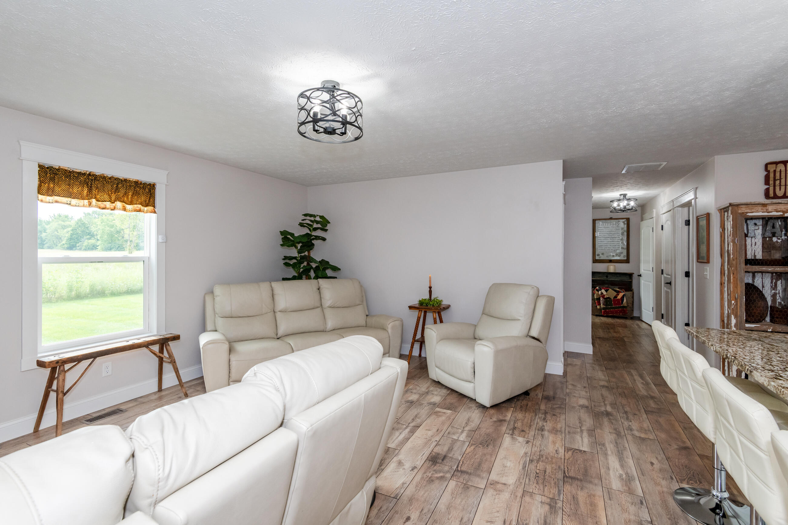 213 Lawn, Saint Paris, Ohio 43072