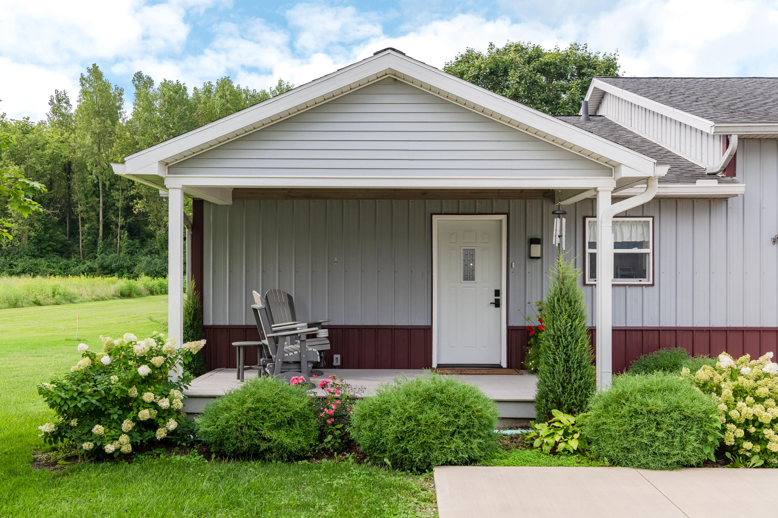 213 Lawn, Saint Paris, Ohio 43072