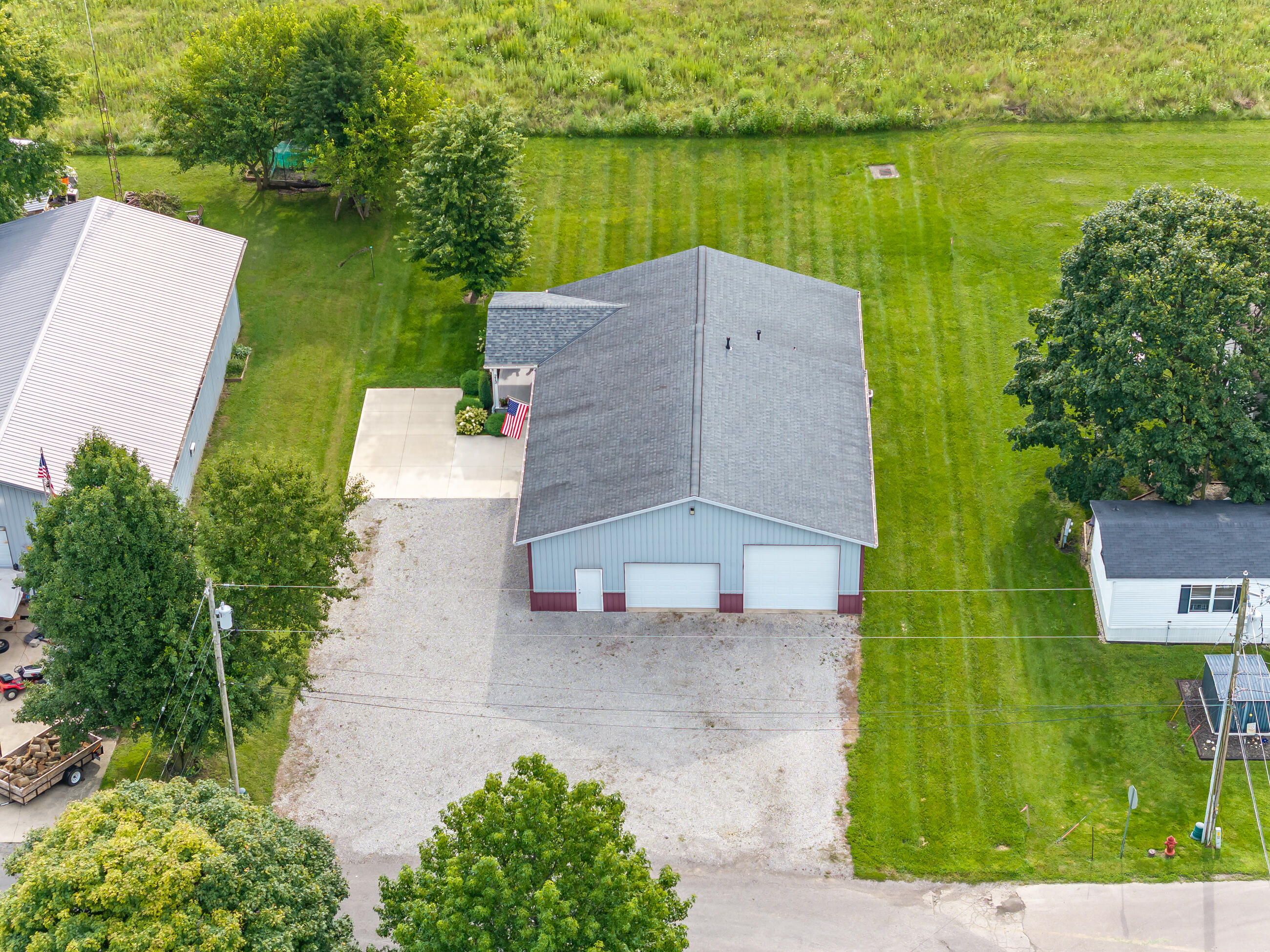 213 Lawn, Saint Paris, Ohio 43072
