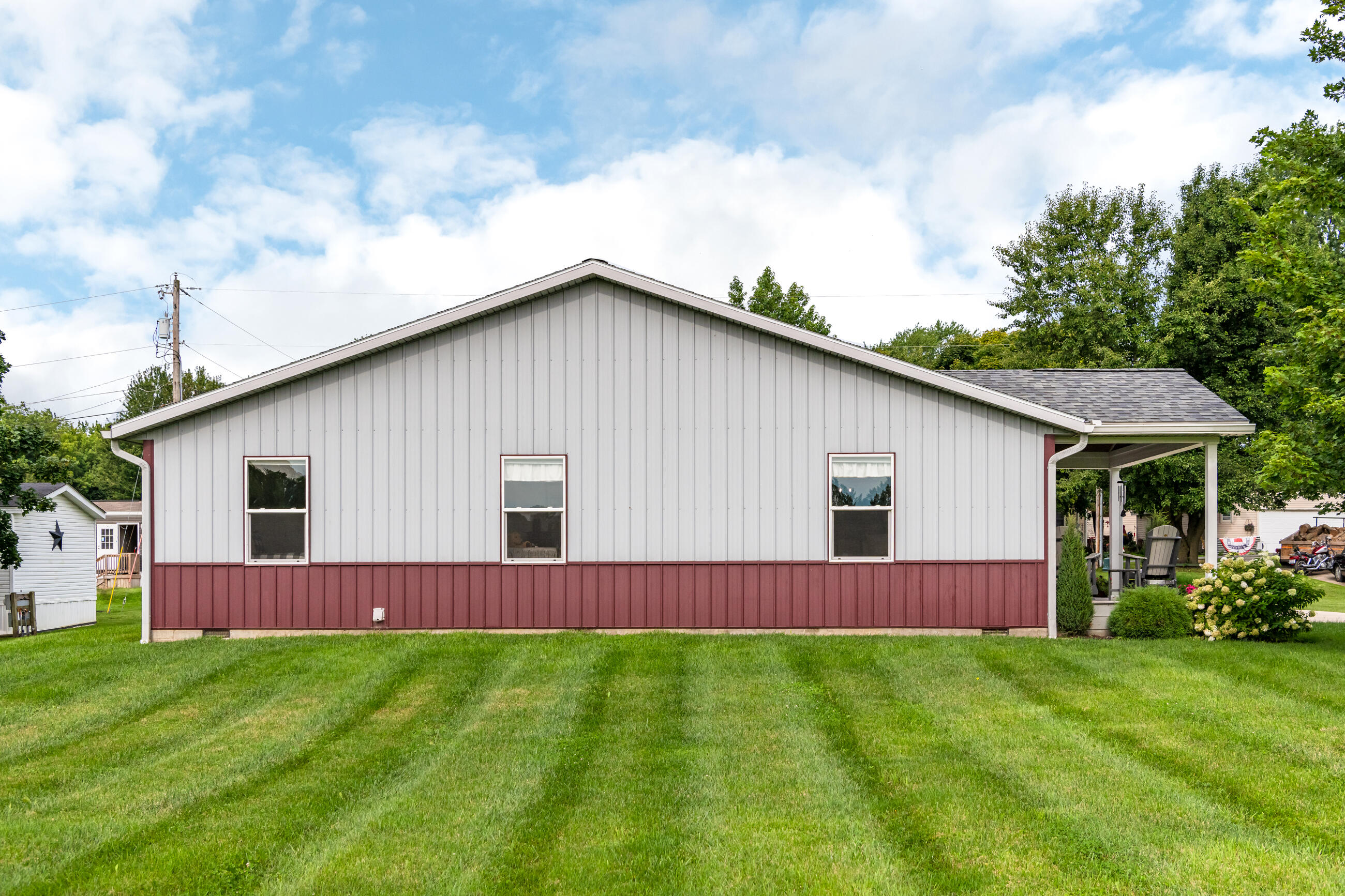 213 Lawn, Saint Paris, Ohio 43072