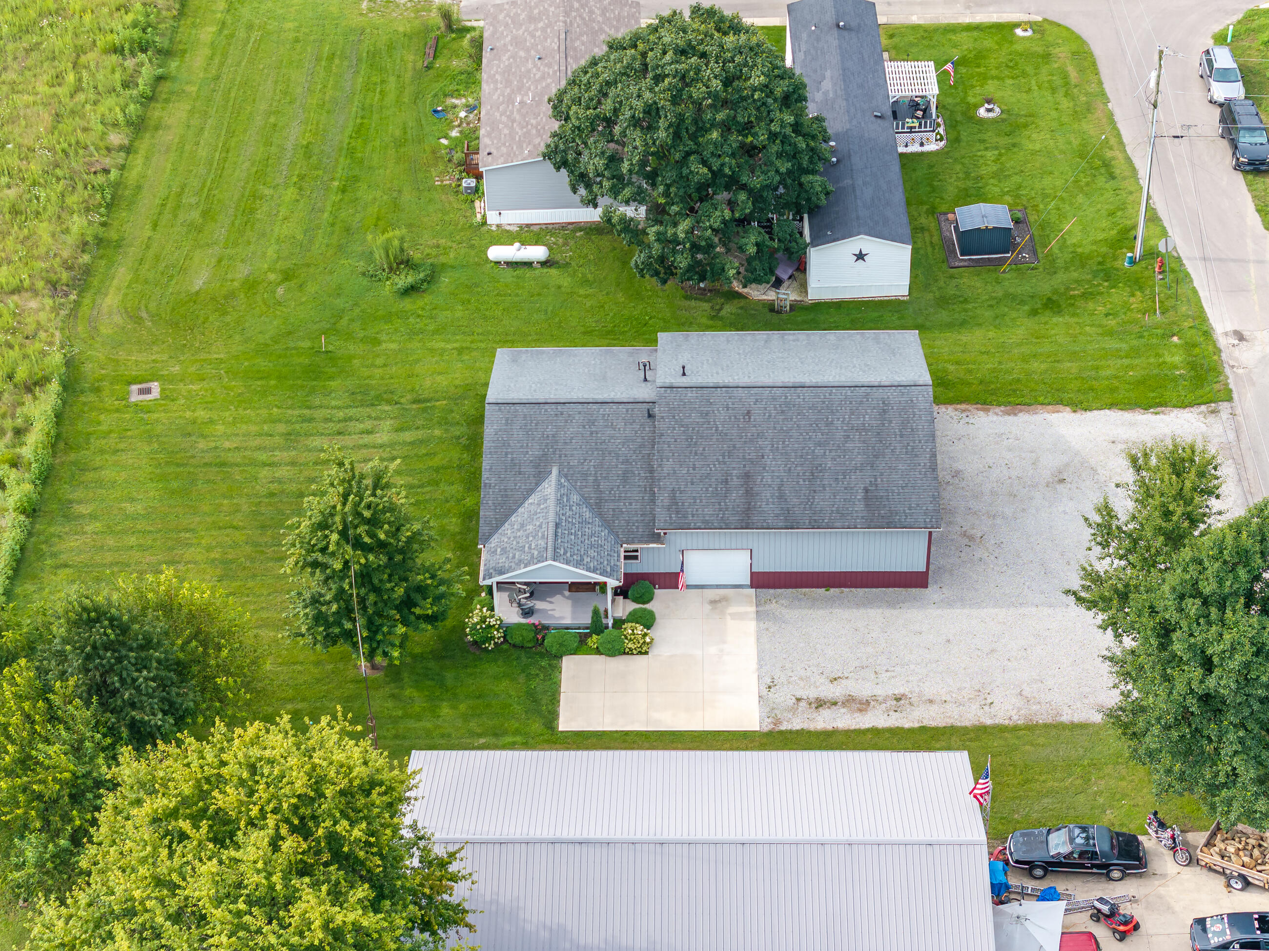 213 Lawn, Saint Paris, Ohio 43072