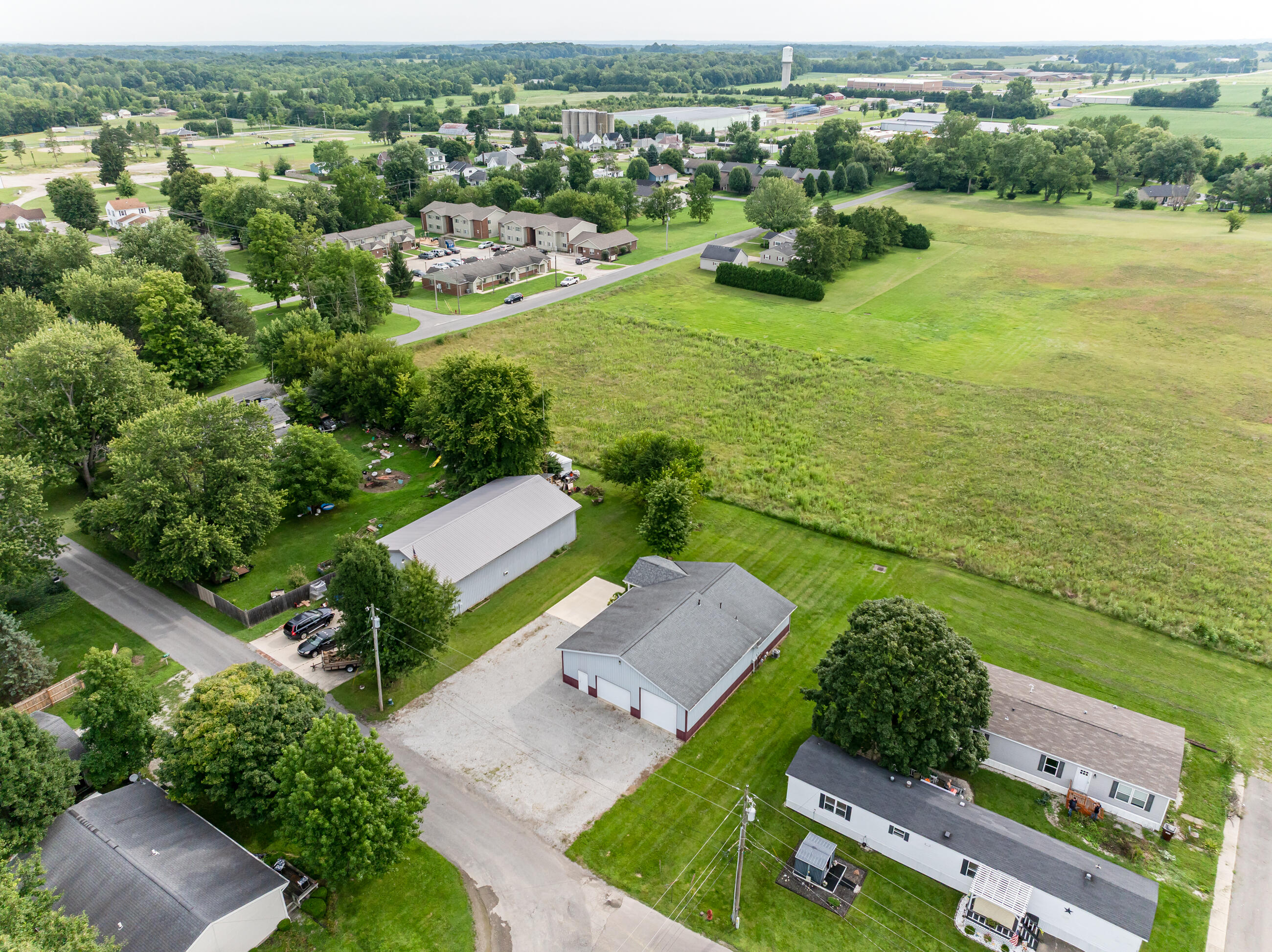 213 Lawn, Saint Paris, Ohio 43072