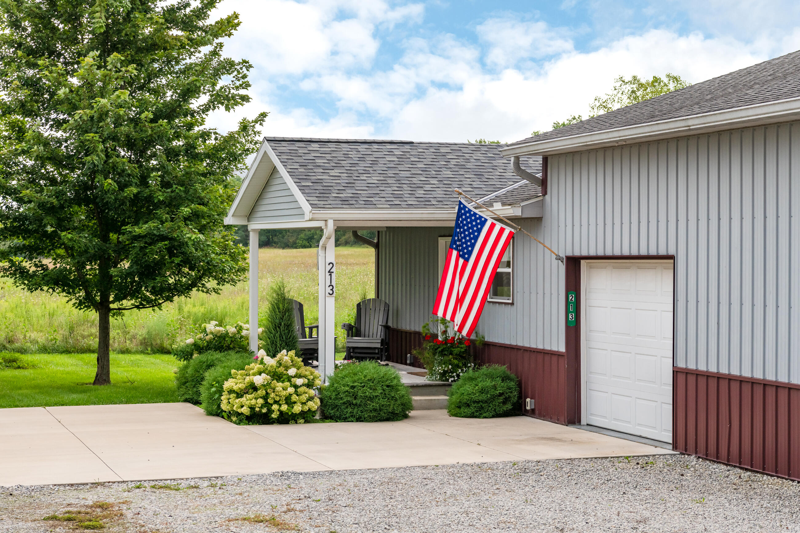 213 Lawn, Saint Paris, Ohio 43072