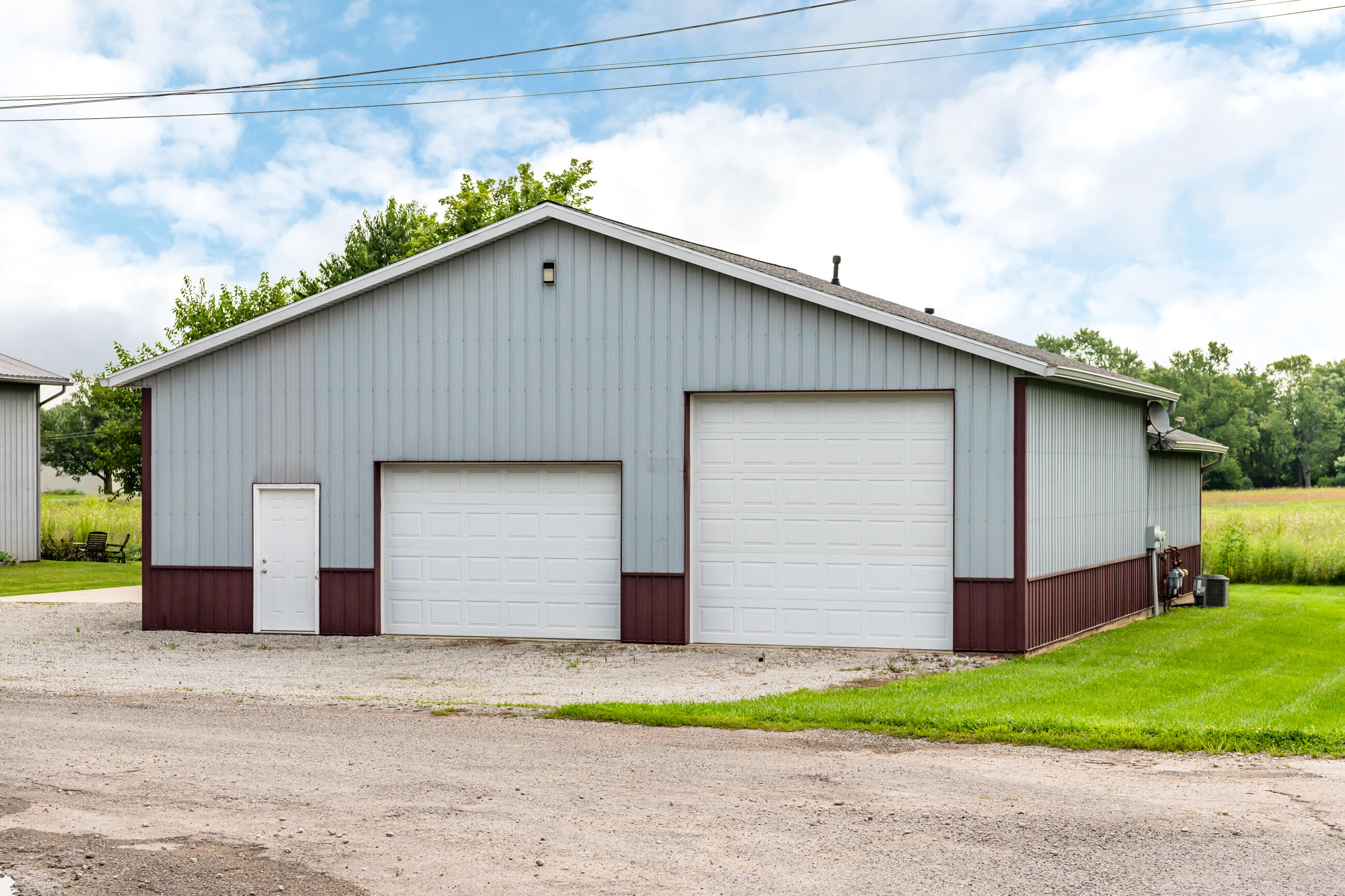 213 Lawn, Saint Paris, Ohio 43072