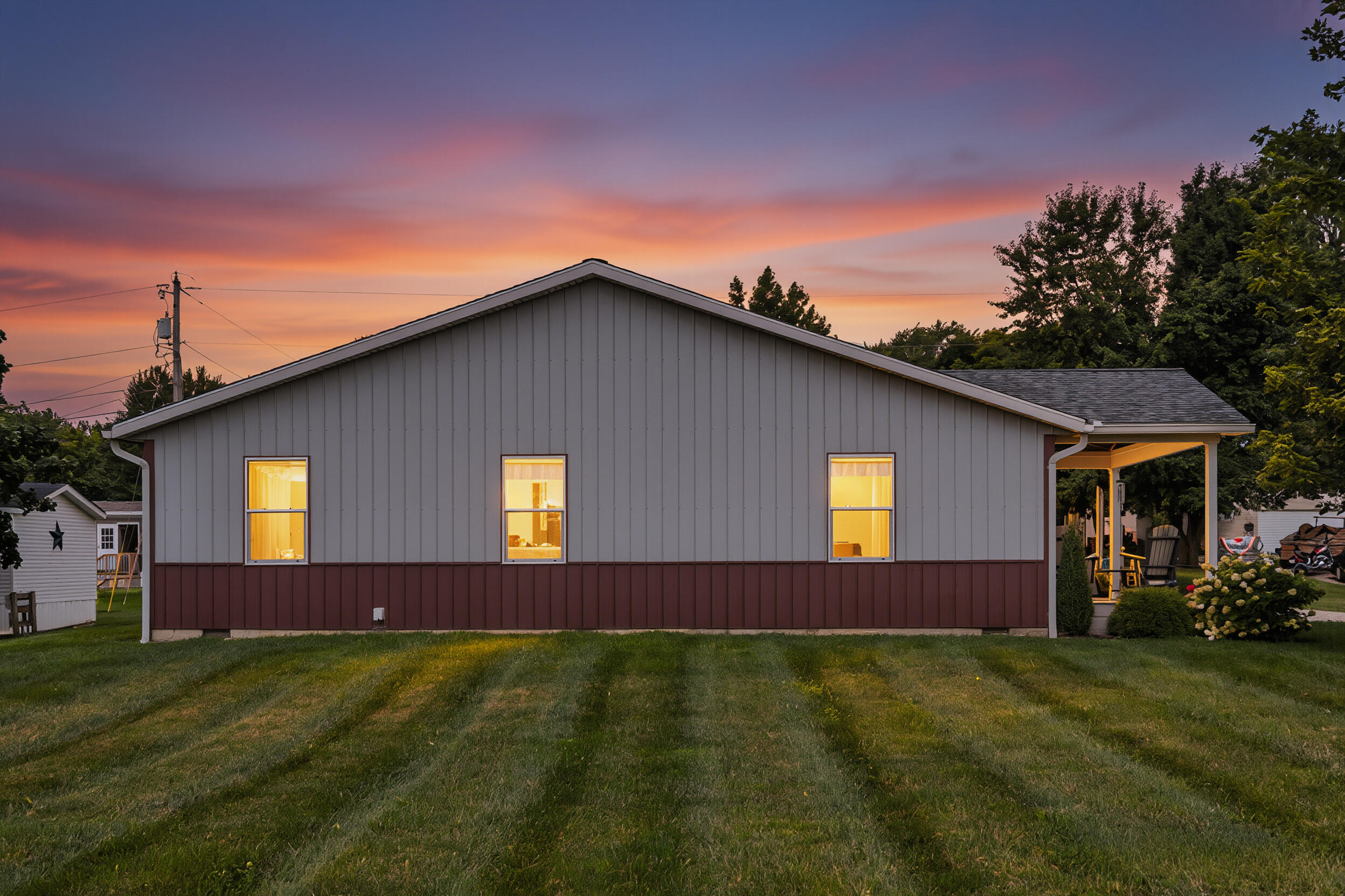 213 Lawn, Saint Paris, Ohio 43072