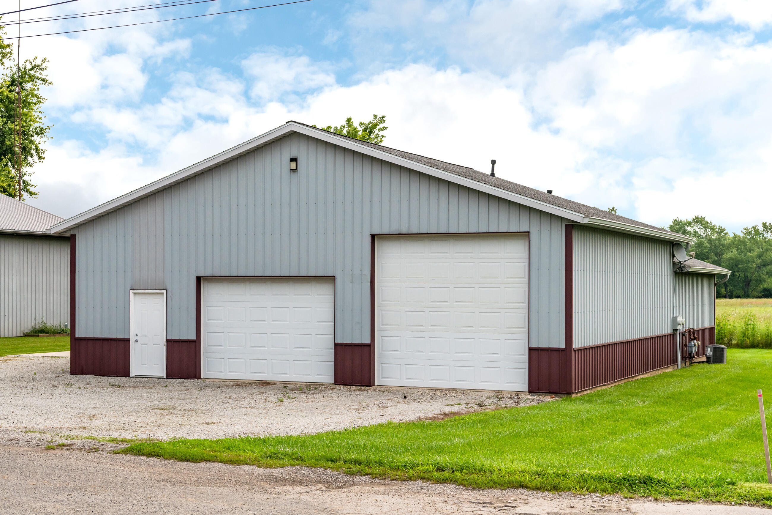 213 Lawn, Saint Paris, Ohio 43072
