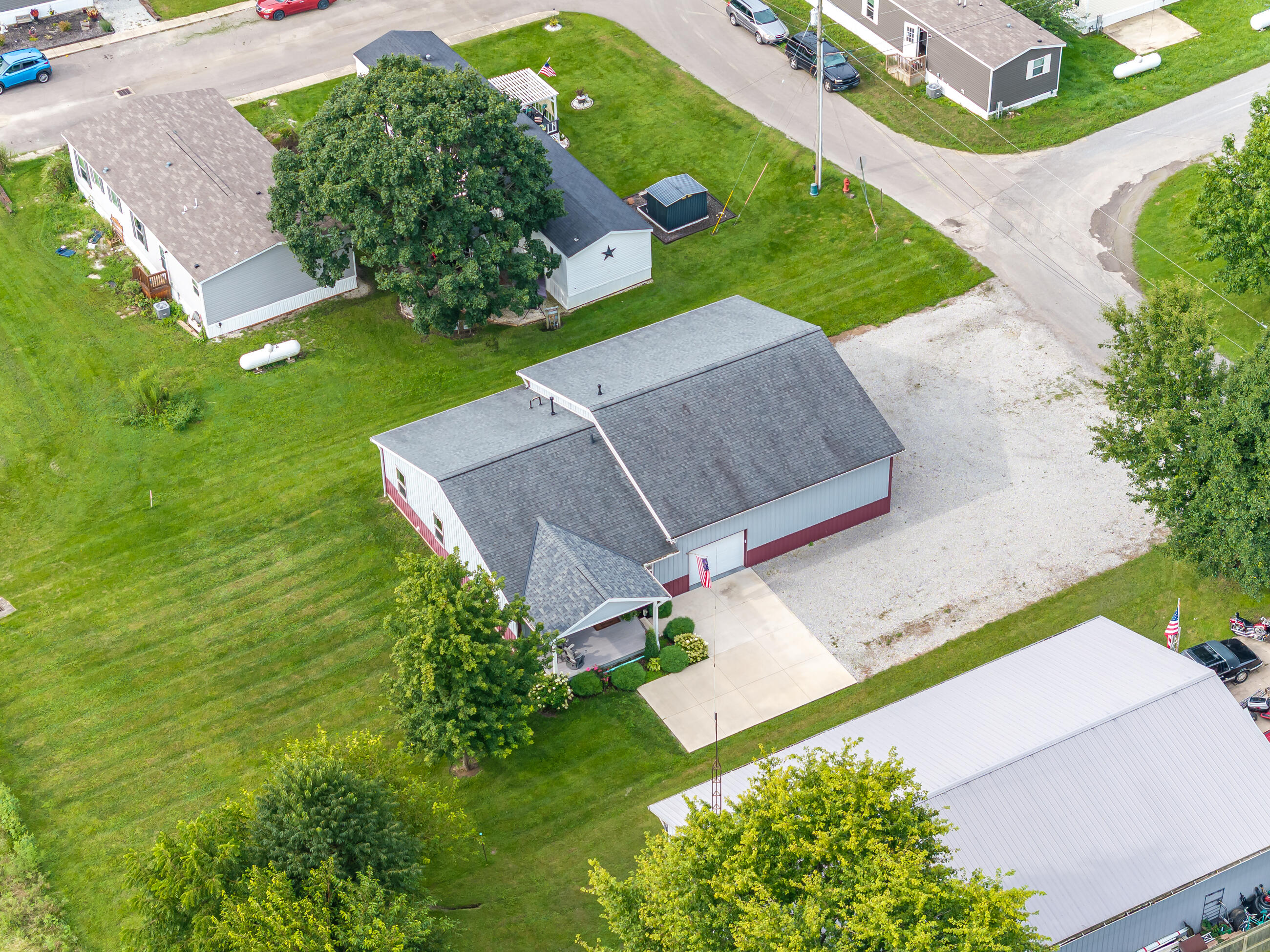 213 Lawn, Saint Paris, Ohio 43072