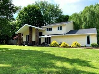 555 Briarwood, Troy, Ohio 45373