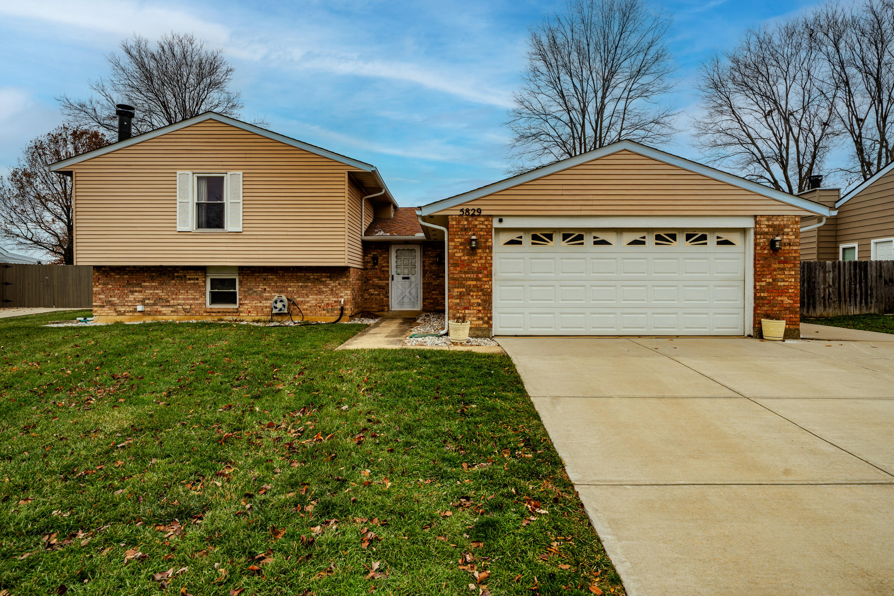5829 Waynegate, Huber Heights, Ohio 45424
