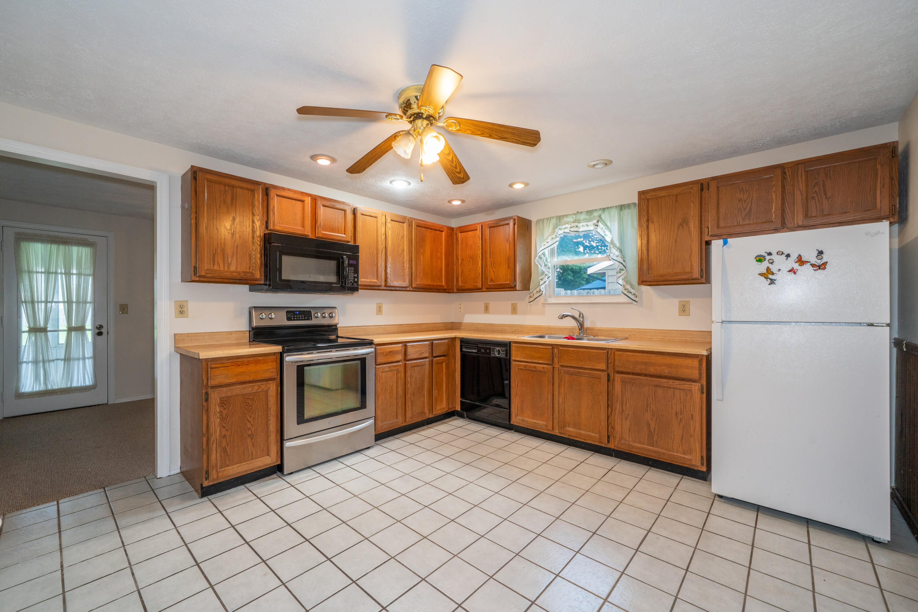 5829 Waynegate, Huber Heights, Ohio 45424