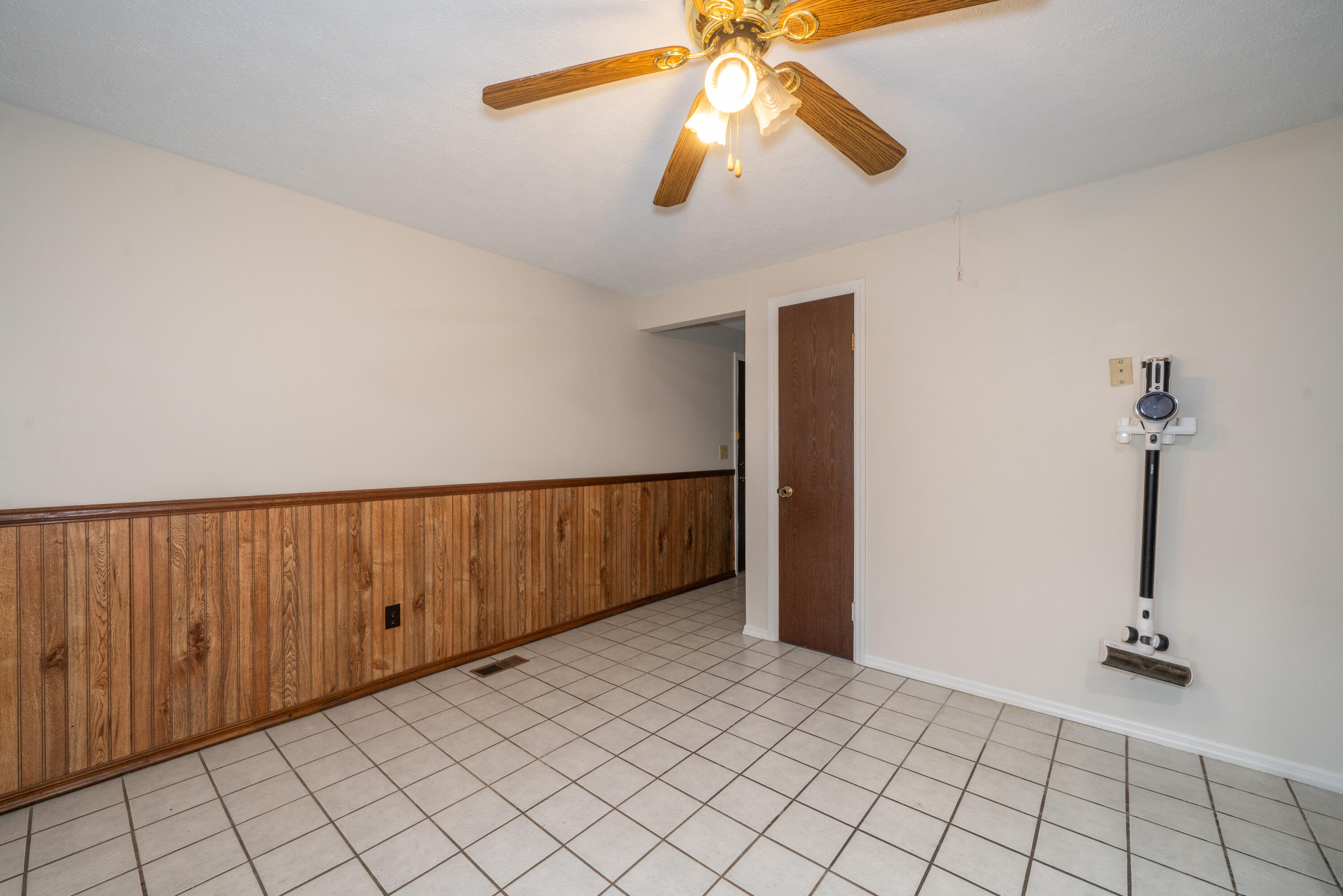 5829 Waynegate, Huber Heights, Ohio 45424