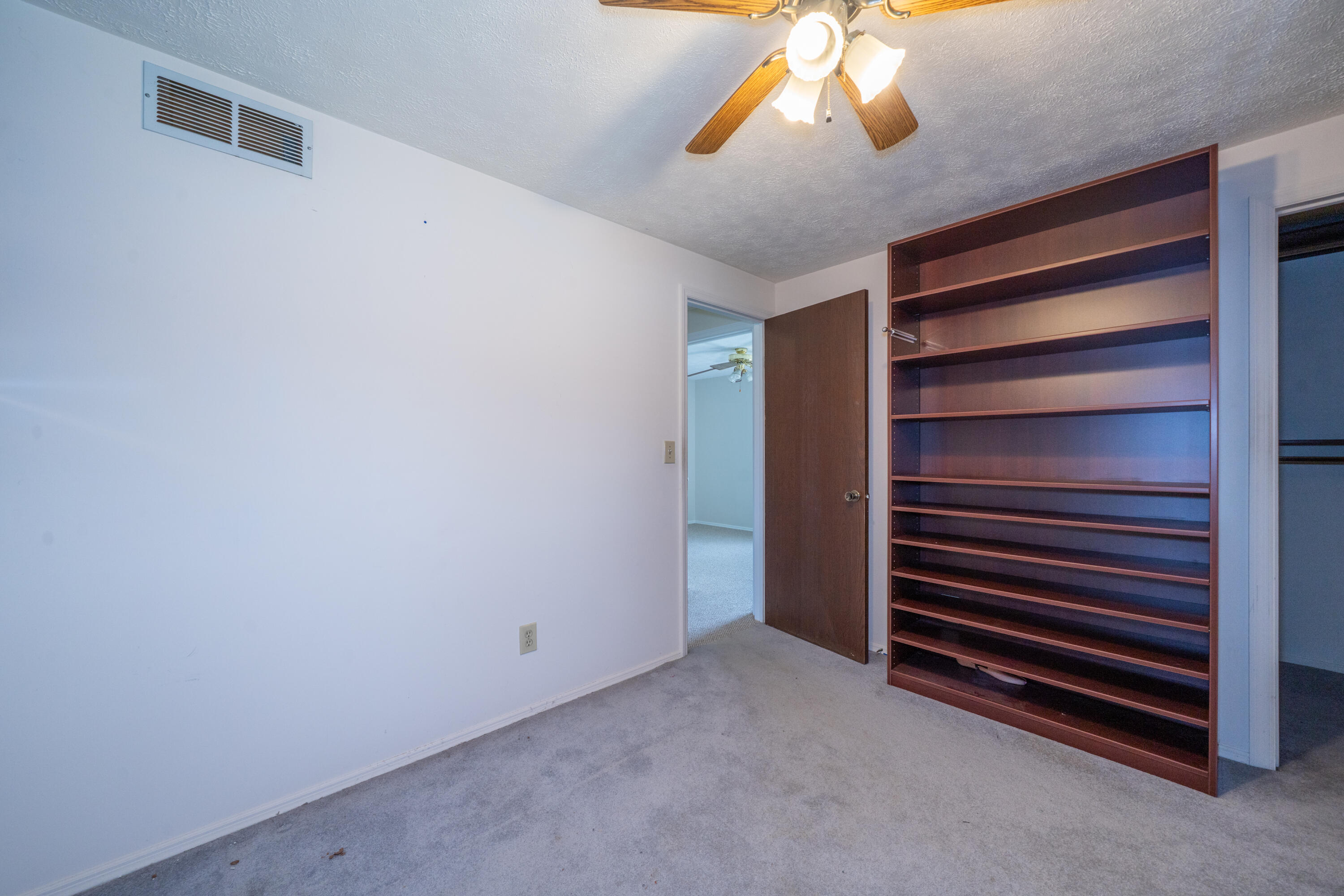 5829 Waynegate, Huber Heights, Ohio 45424