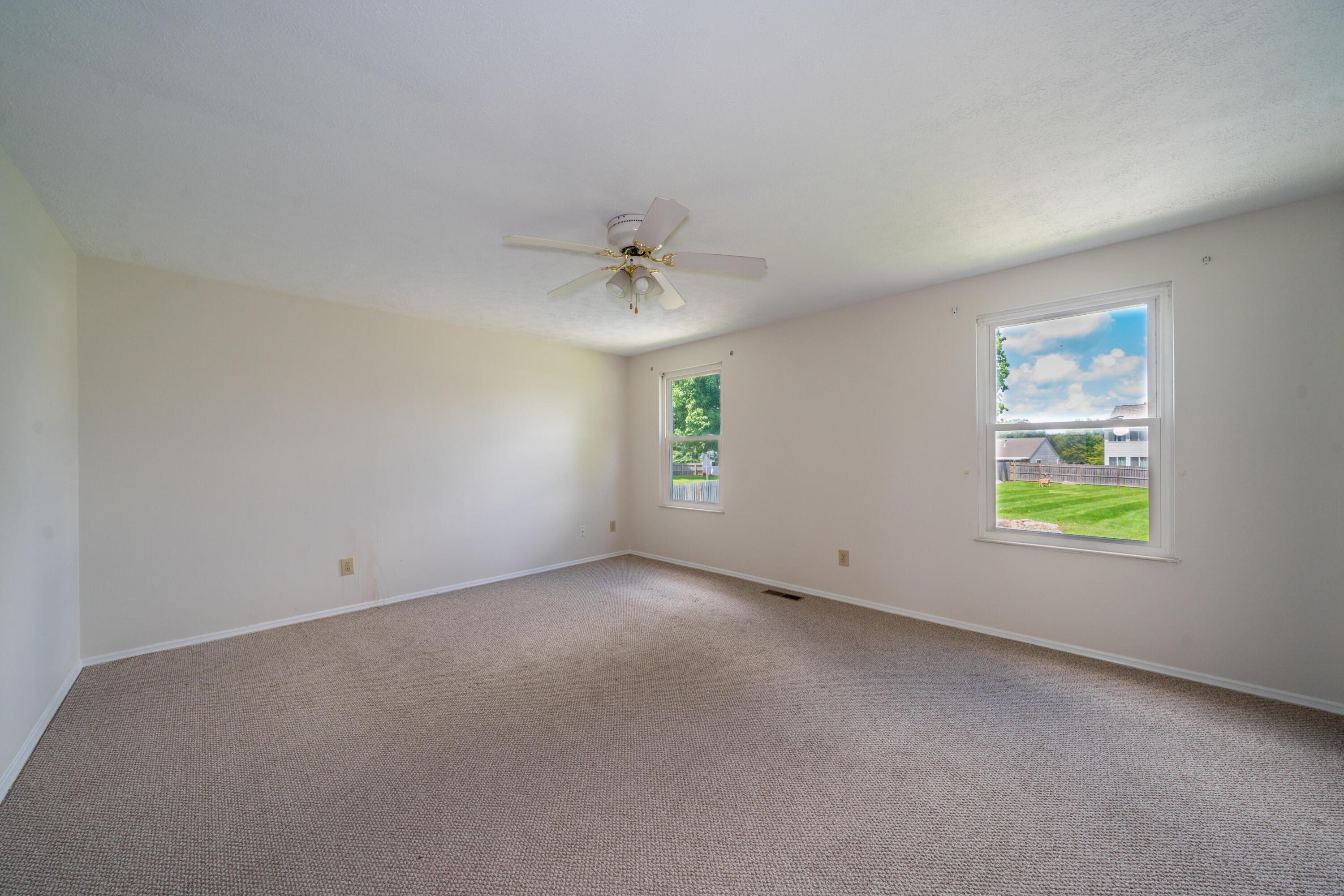 5829 Waynegate, Huber Heights, Ohio 45424