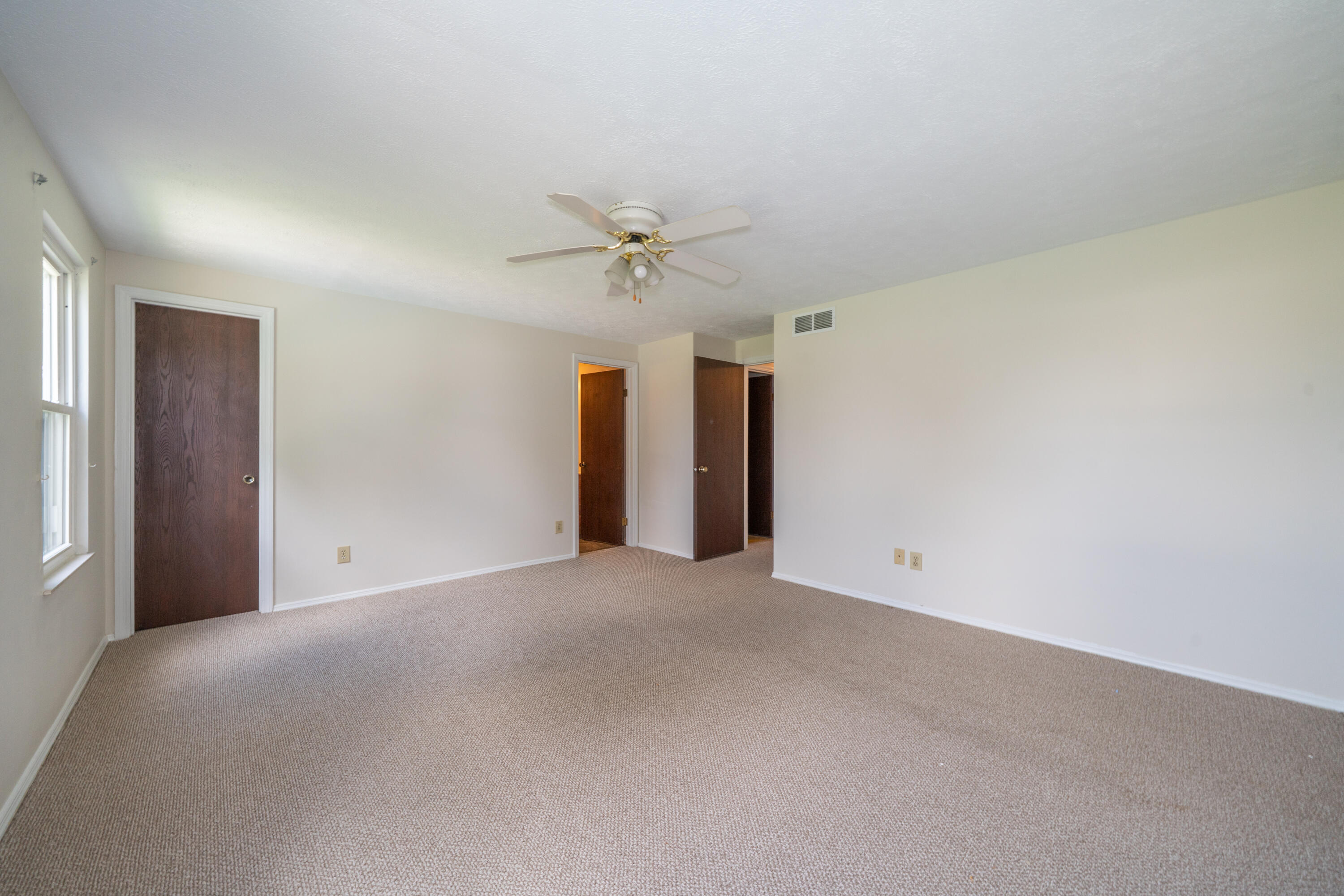 5829 Waynegate, Huber Heights, Ohio 45424