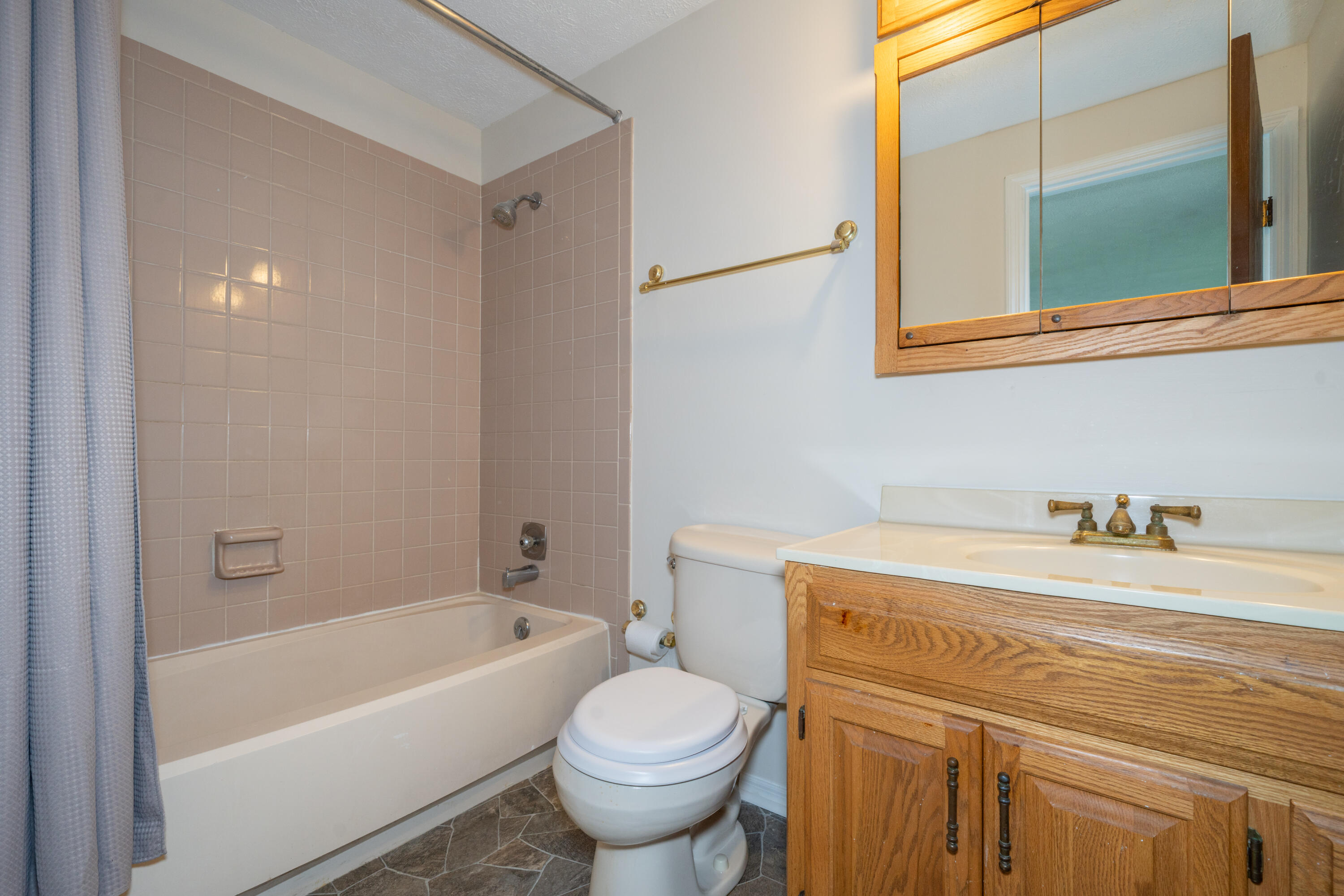5829 Waynegate, Huber Heights, Ohio 45424