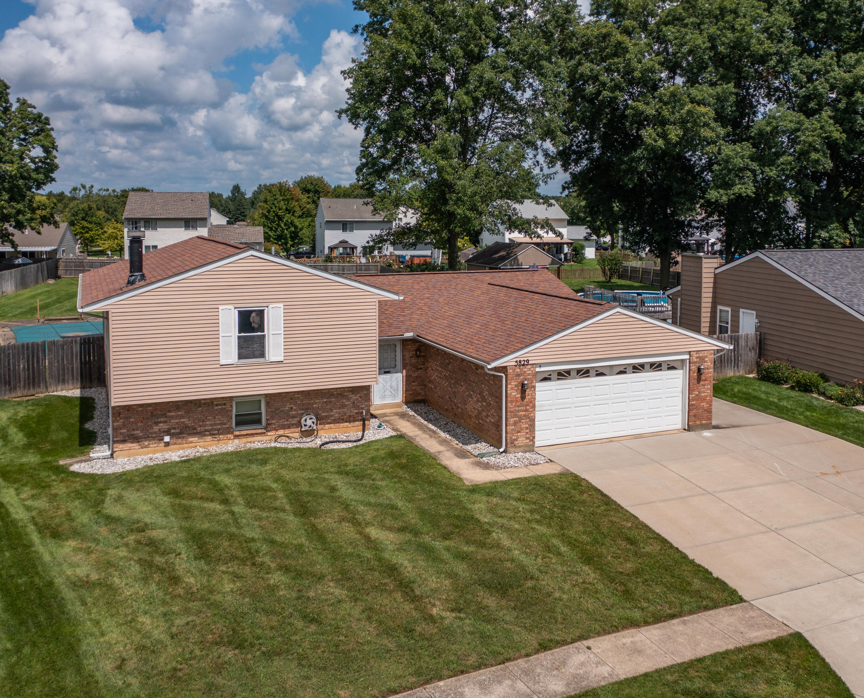 5829 Waynegate, Huber Heights, Ohio 45424