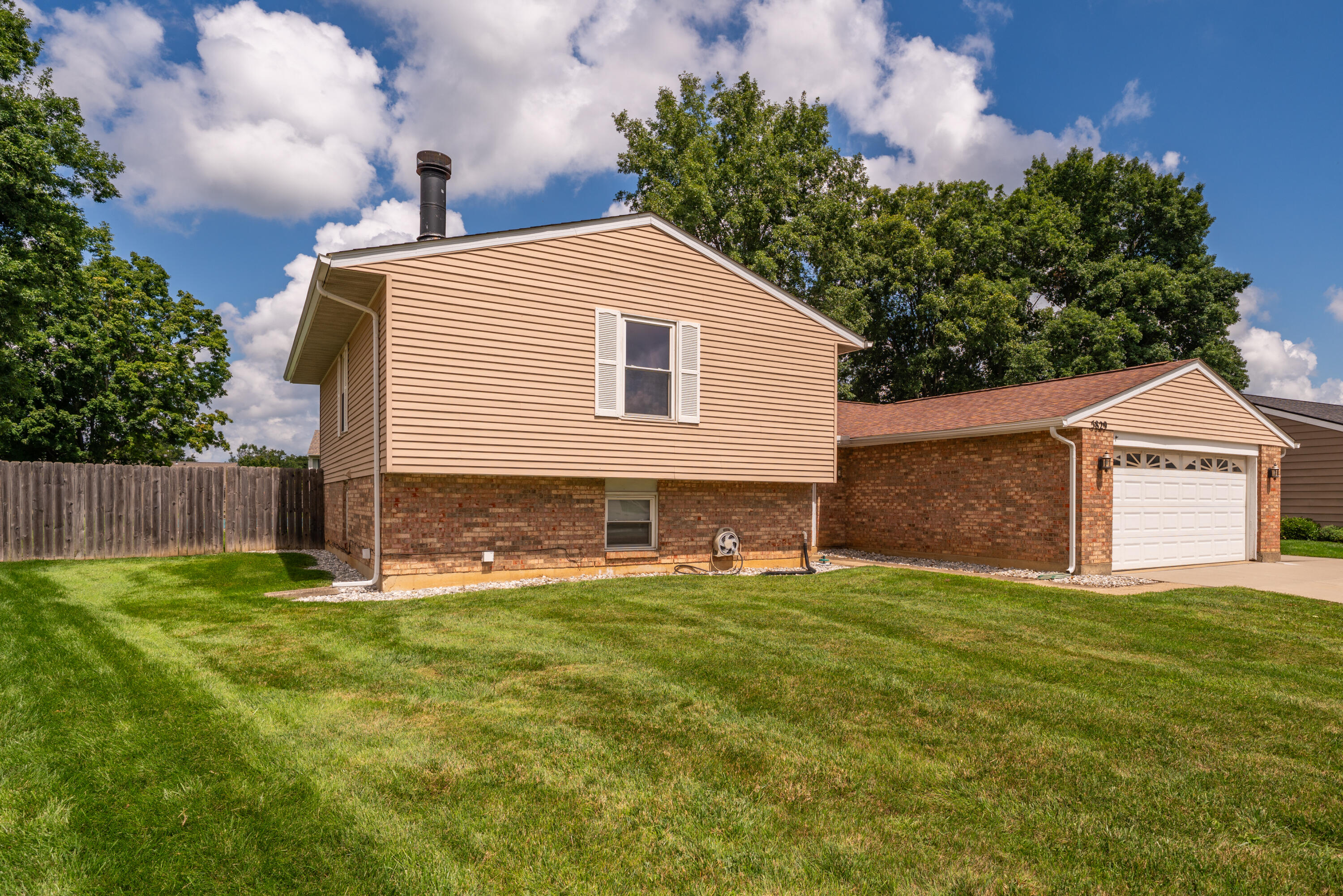 5829 Waynegate, Huber Heights, Ohio 45424