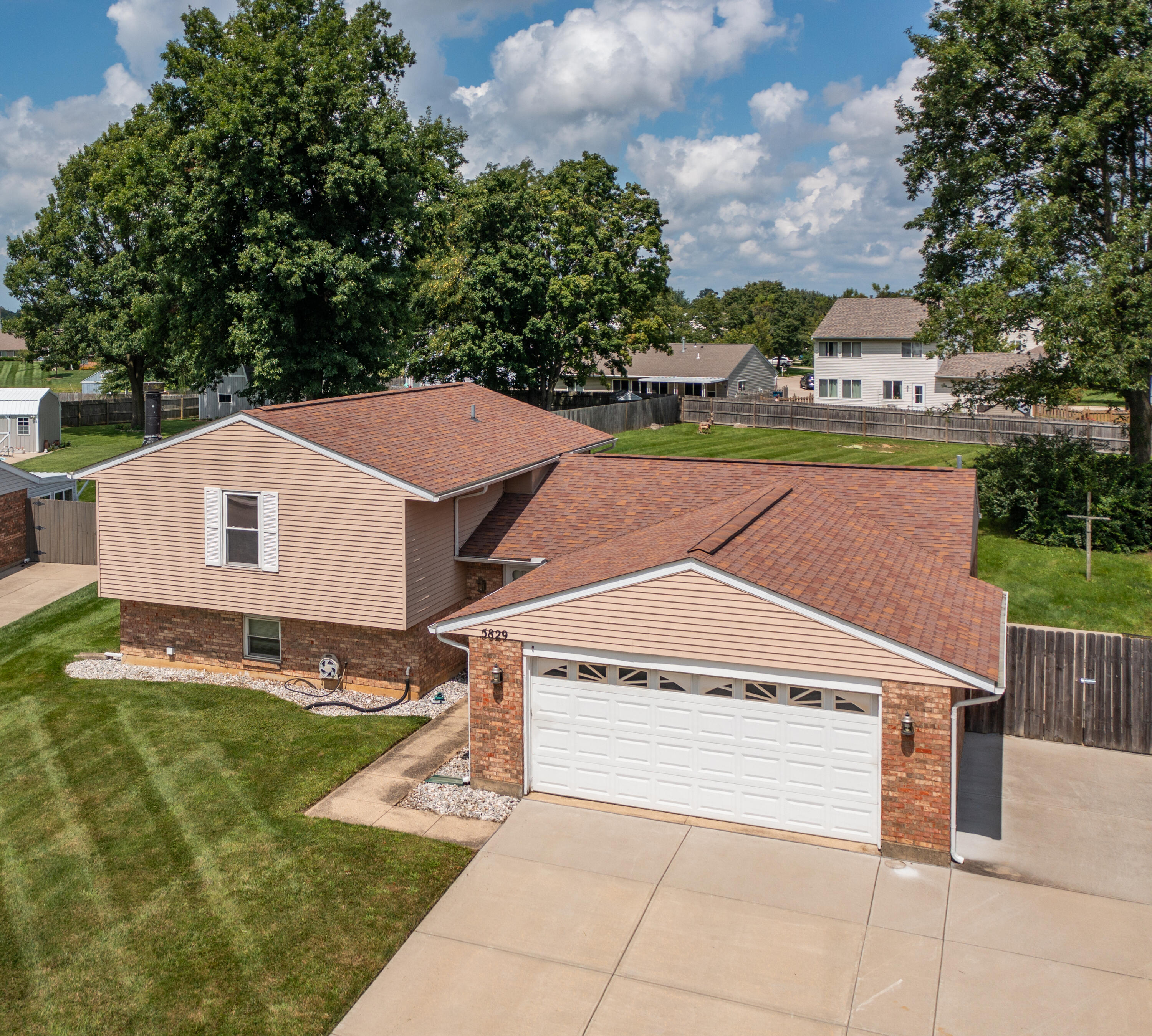 5829 Waynegate, Huber Heights, Ohio 45424
