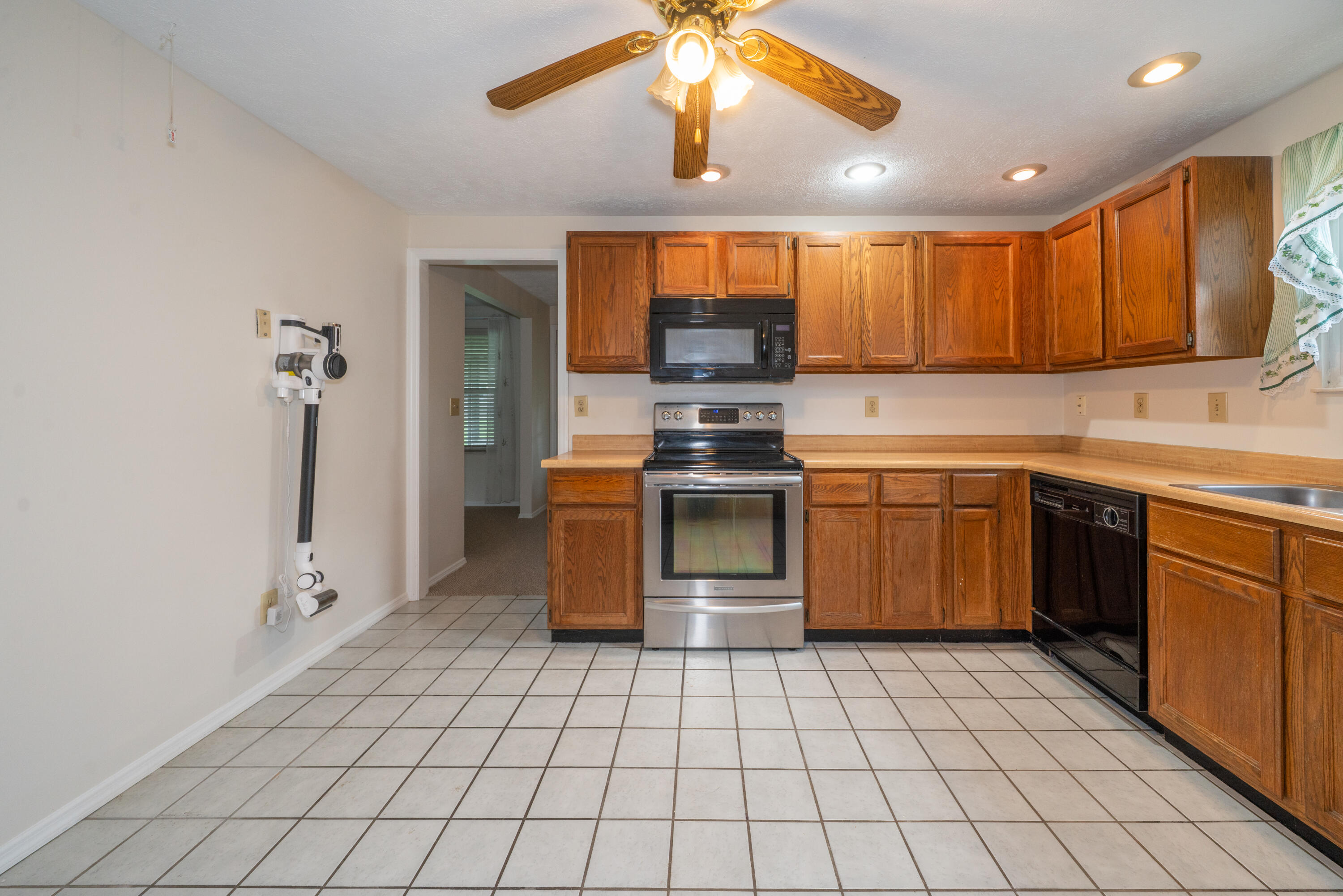 5829 Waynegate, Huber Heights, Ohio 45424