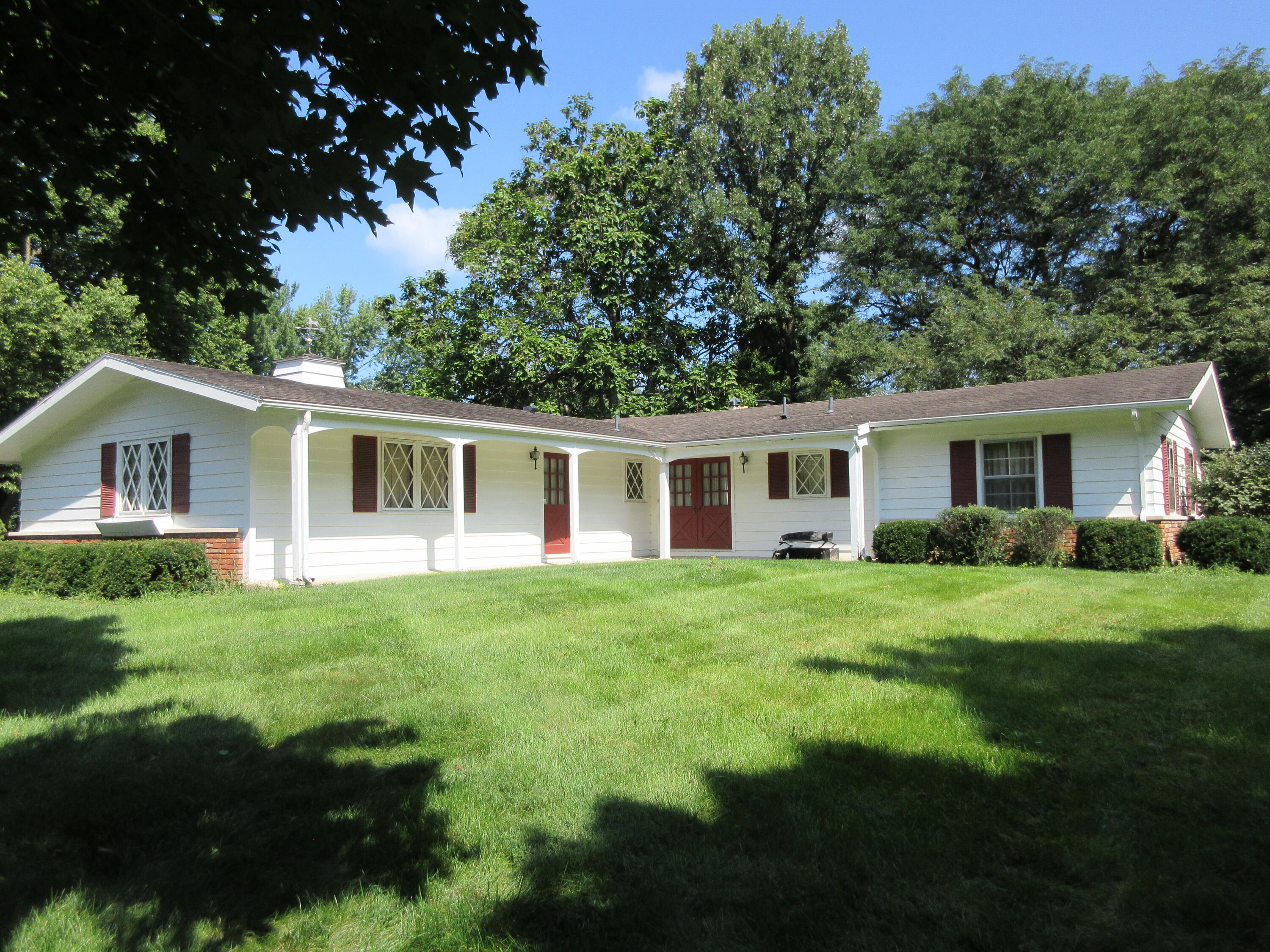 827 Hickory, Troy, Ohio 45373
