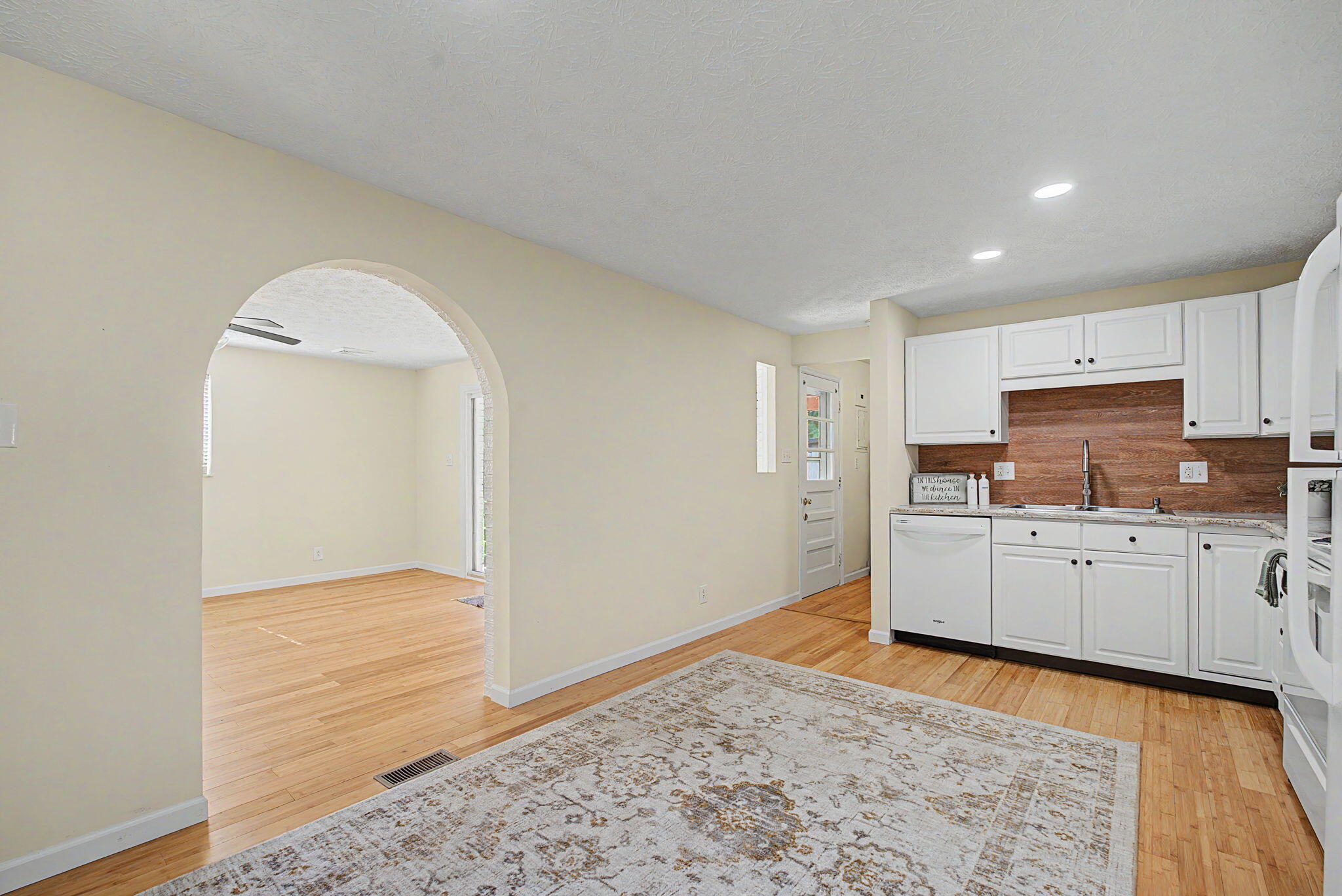 5214 Waverly, Enon, Ohio 45323