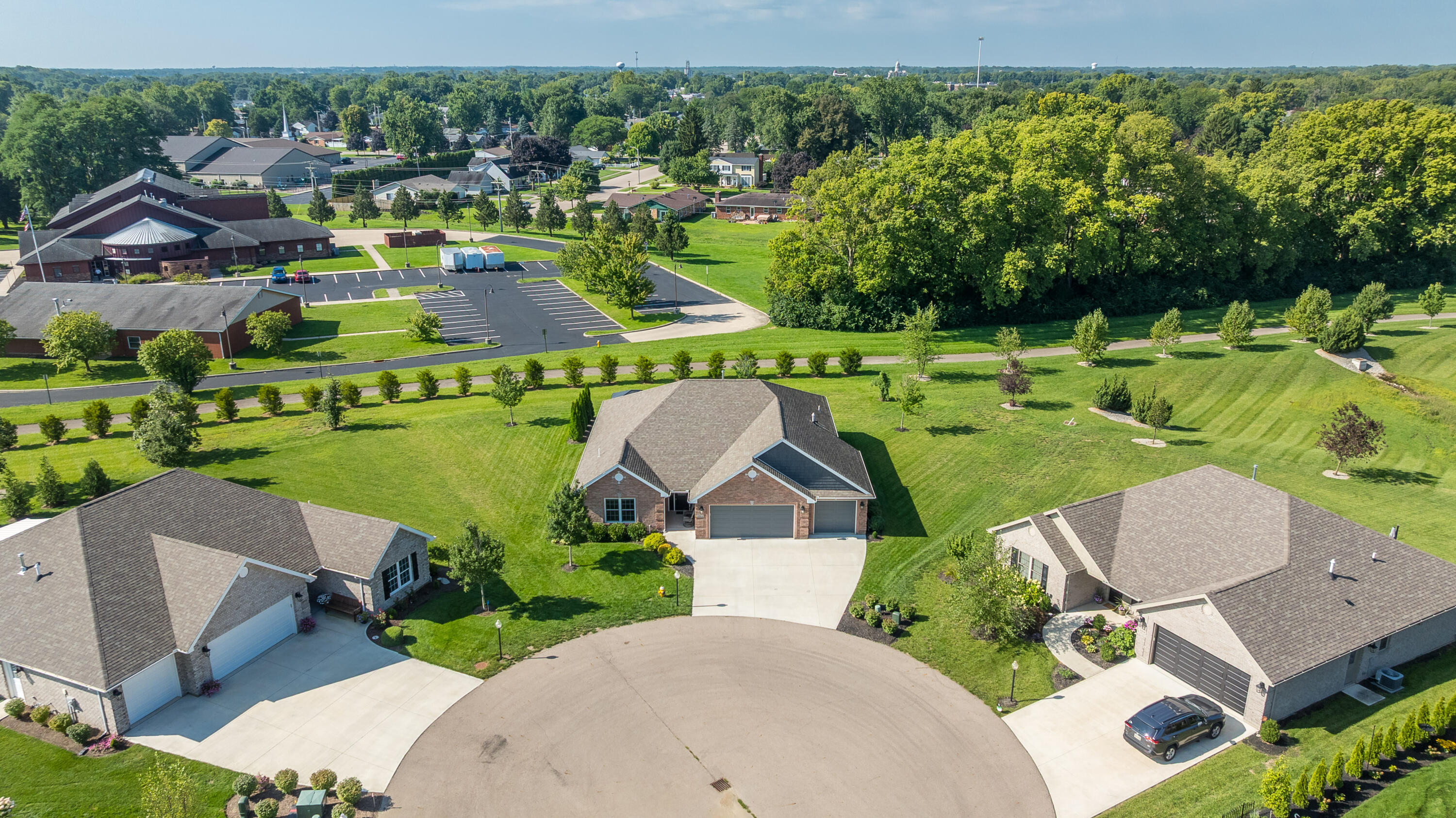1004 Plymouth, Troy, Ohio 45373