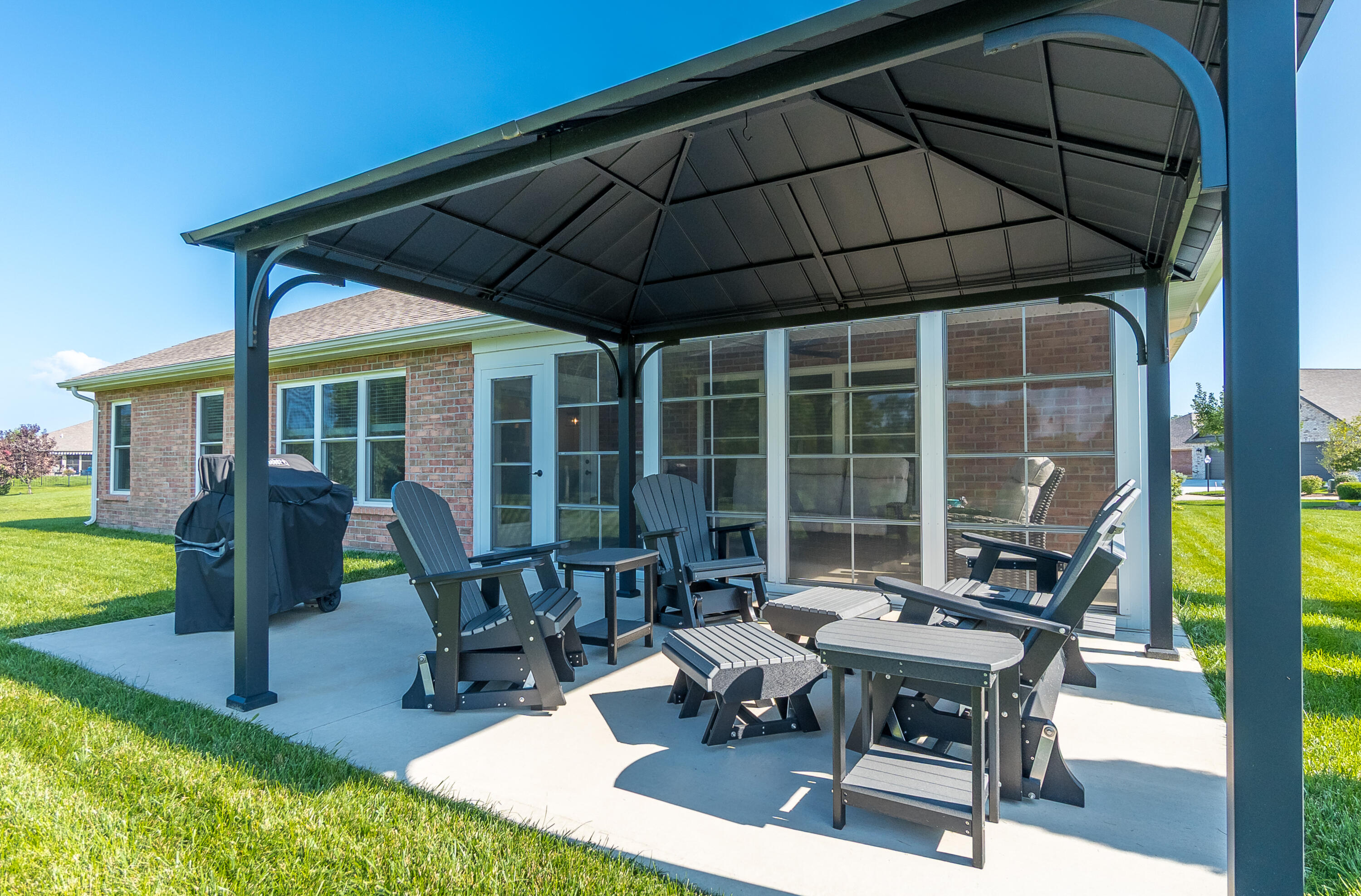 1004 Plymouth, Troy, Ohio 45373