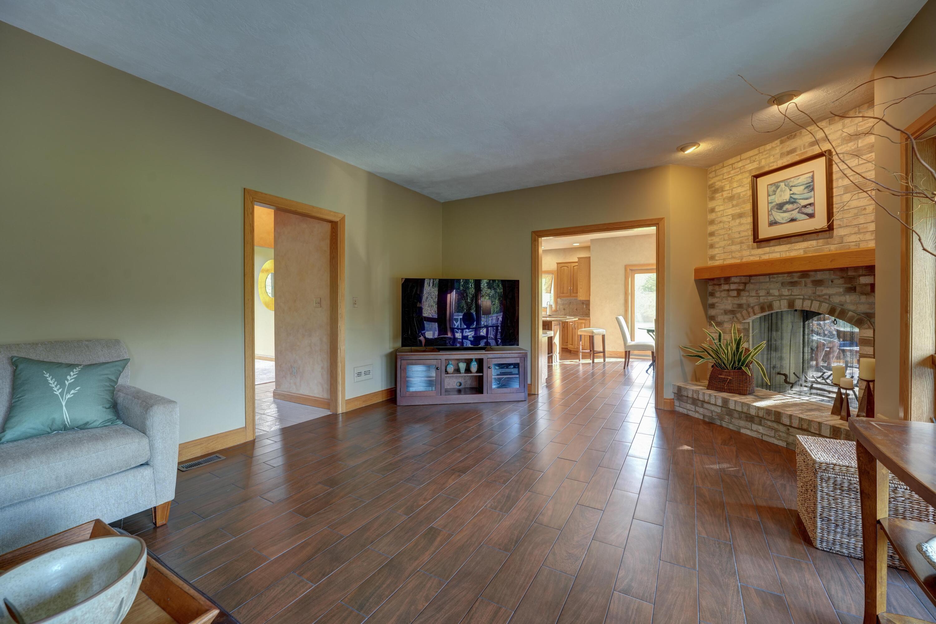6372 Hartzell, Greenville, Ohio 45331
