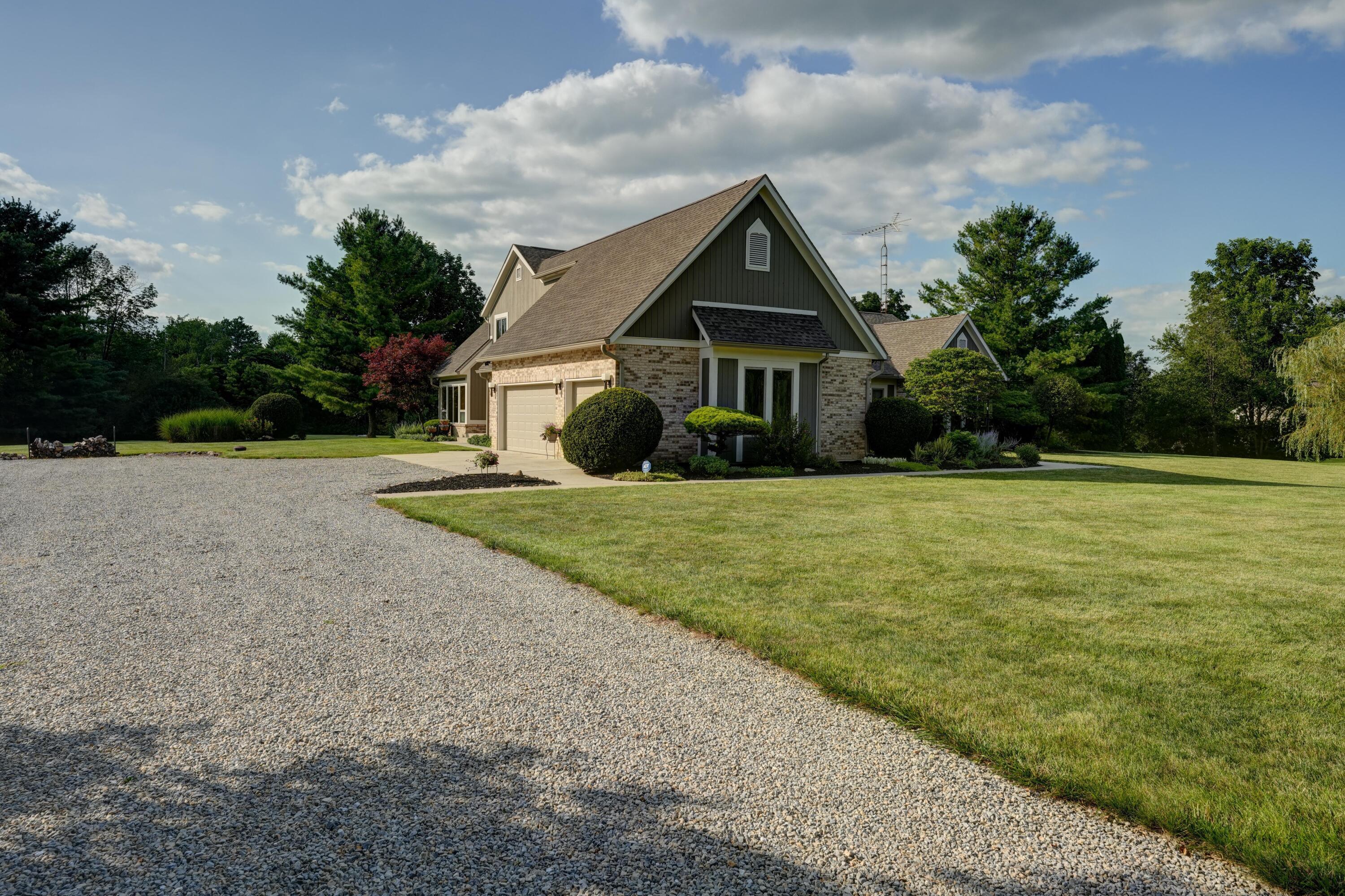 6372 Hartzell, Greenville, Ohio 45331