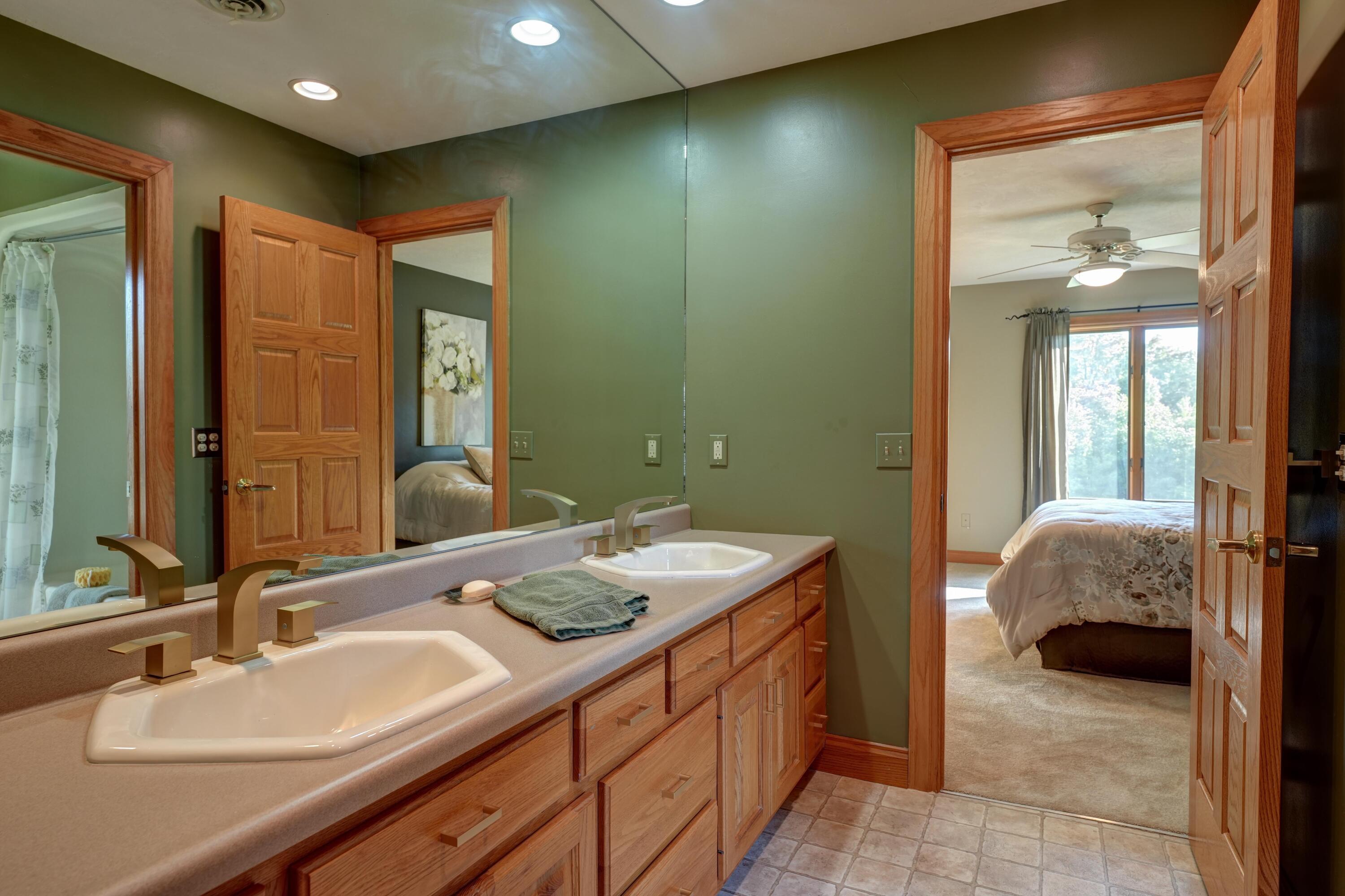 6372 Hartzell, Greenville, Ohio 45331
