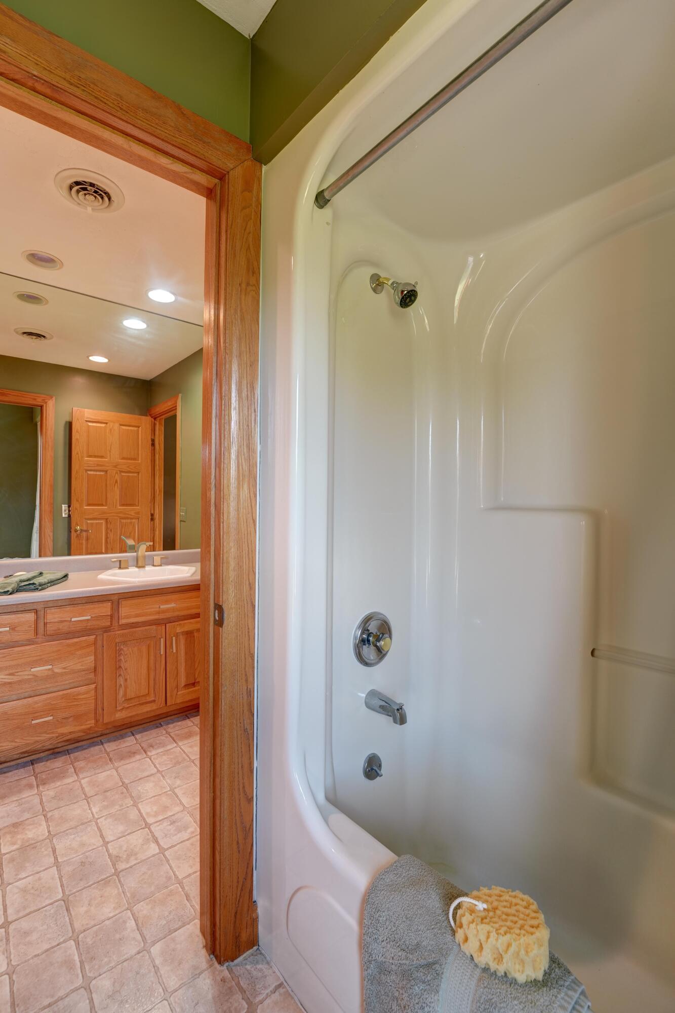 6372 Hartzell, Greenville, Ohio 45331