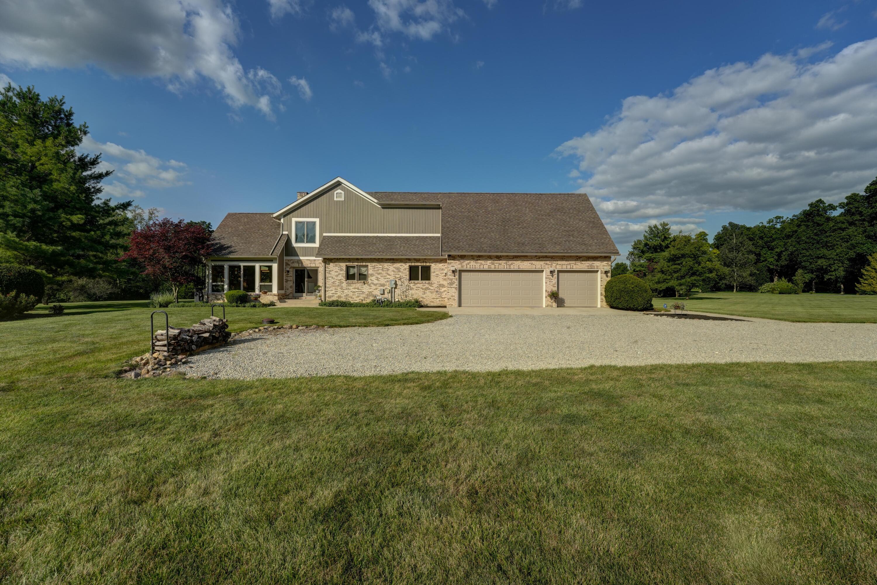 6372 Hartzell, Greenville, Ohio 45331