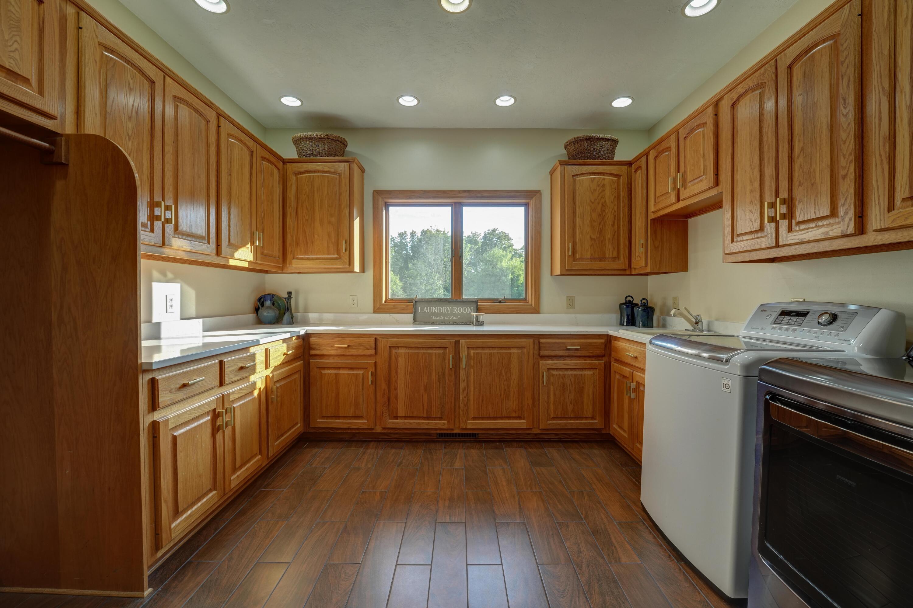 6372 Hartzell, Greenville, Ohio 45331