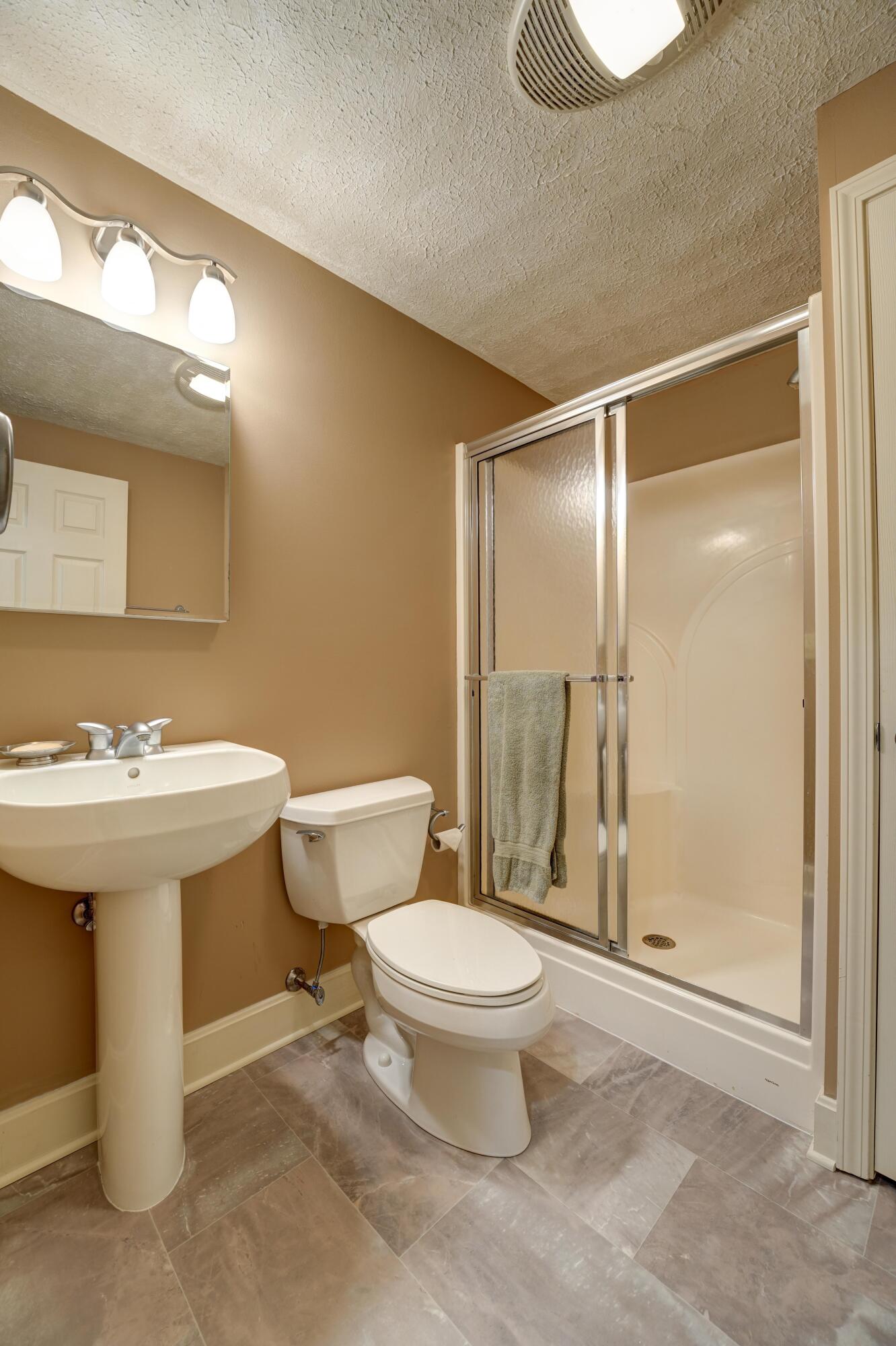 6372 Hartzell, Greenville, Ohio 45331